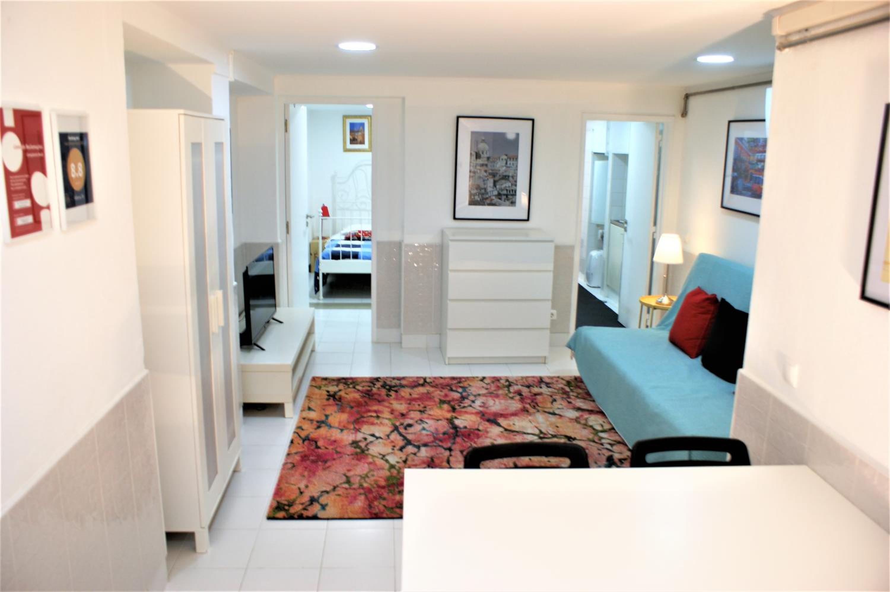 Apartment - Ground Floor - Photo 1
