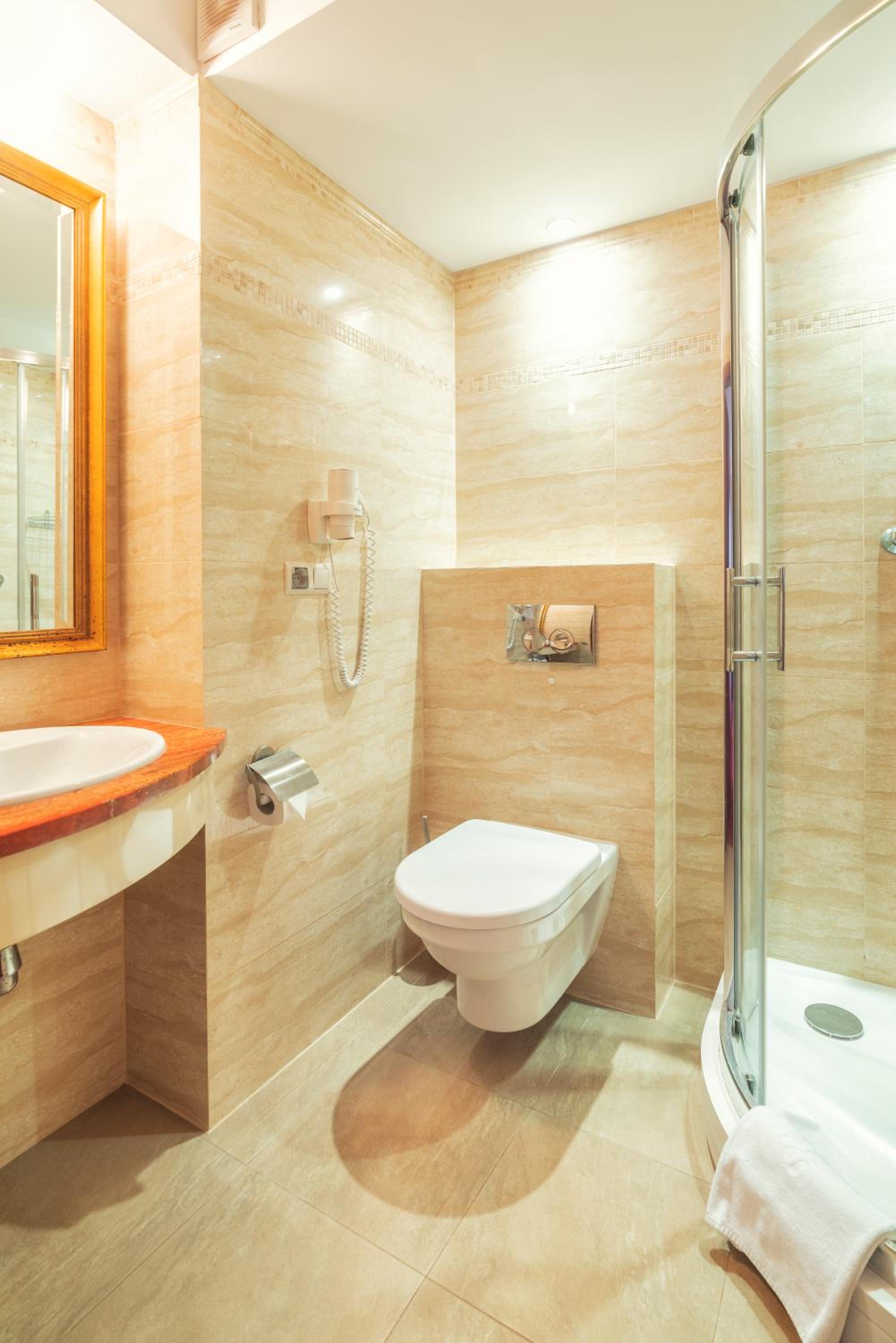 Double Room with Balcony photo 2