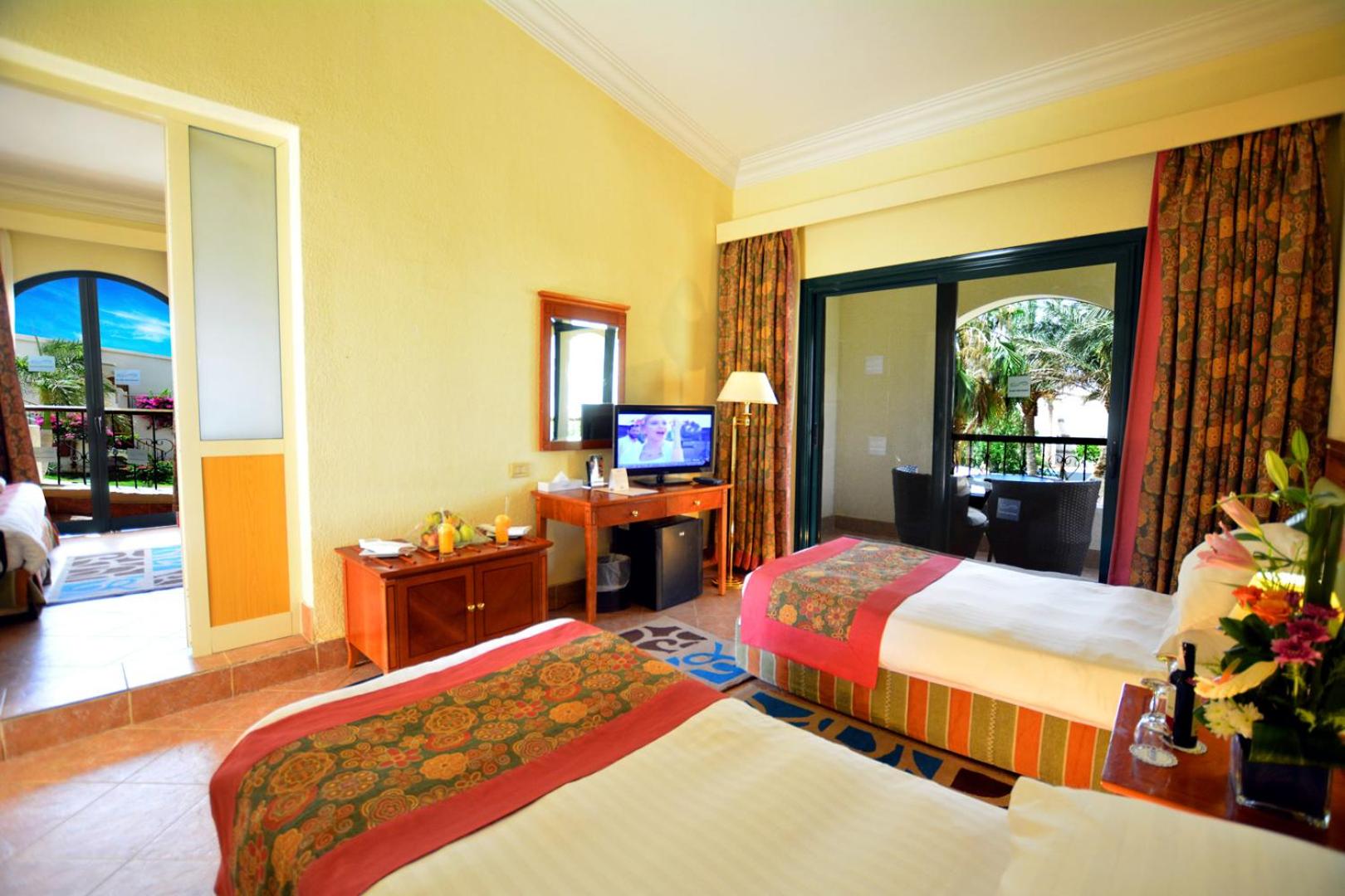 Junior Suite (Non Smoking) photo 2