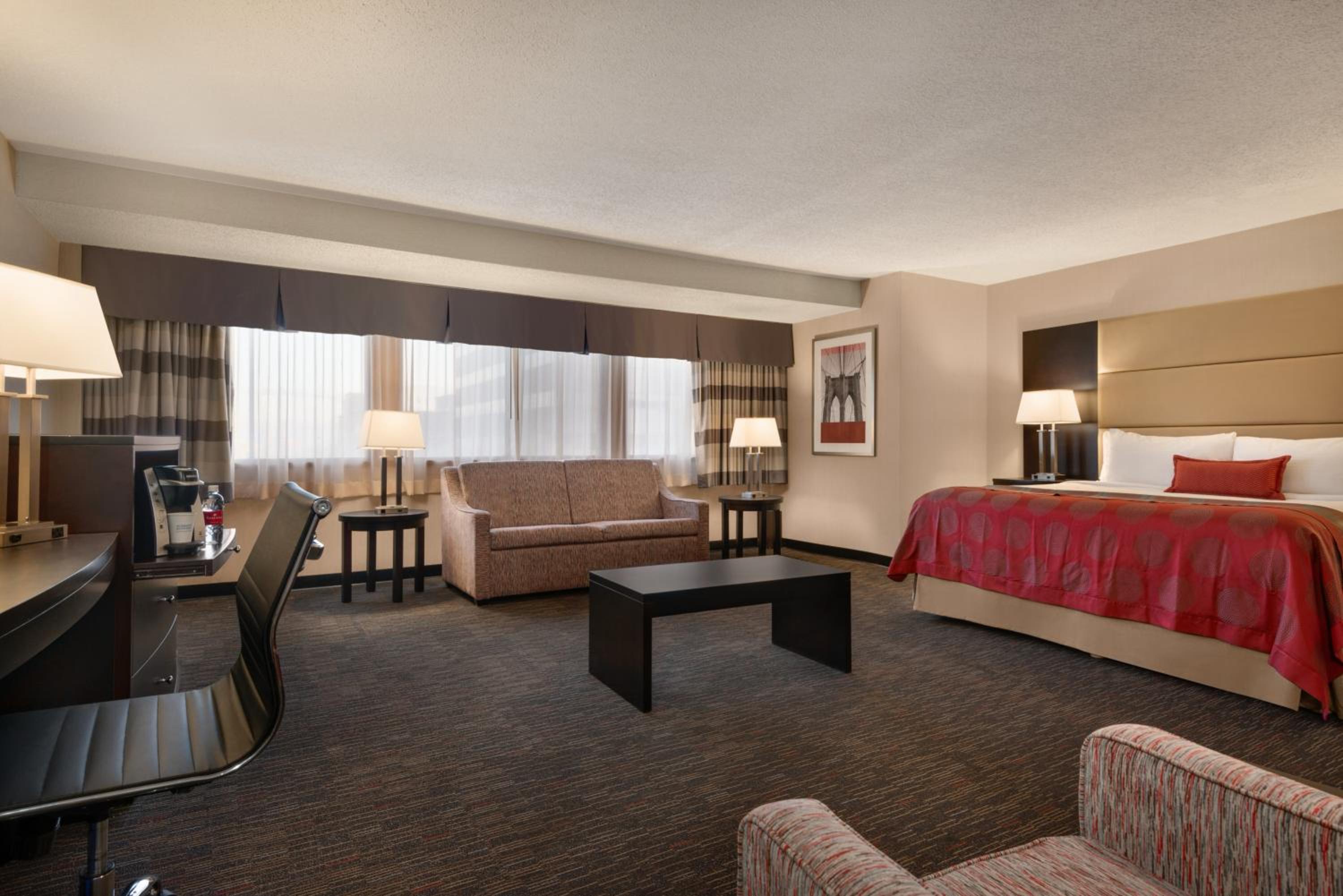 Deluxe King Room - Non-Smoking - Photo 1