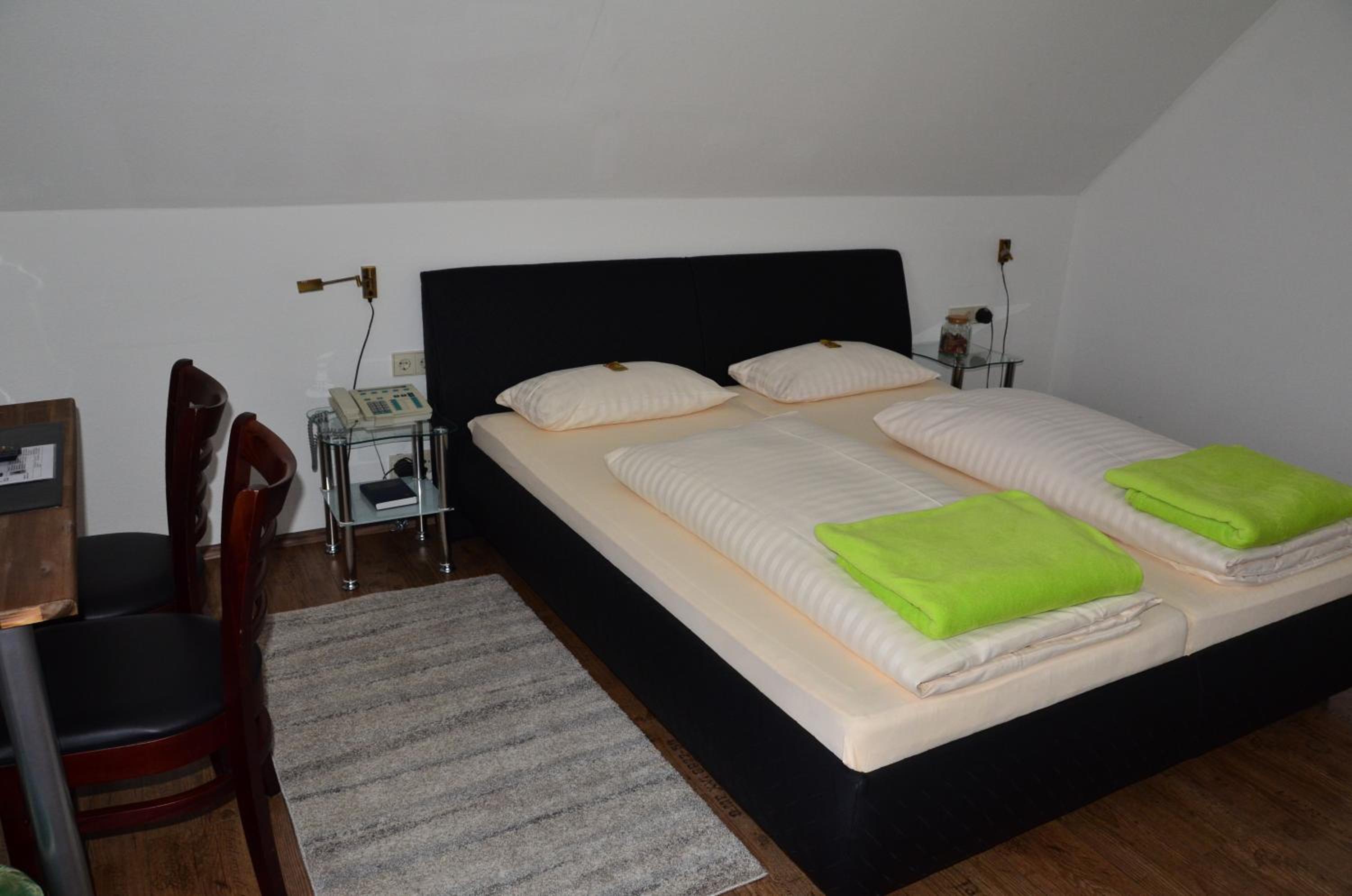 Double Room - Photo 2