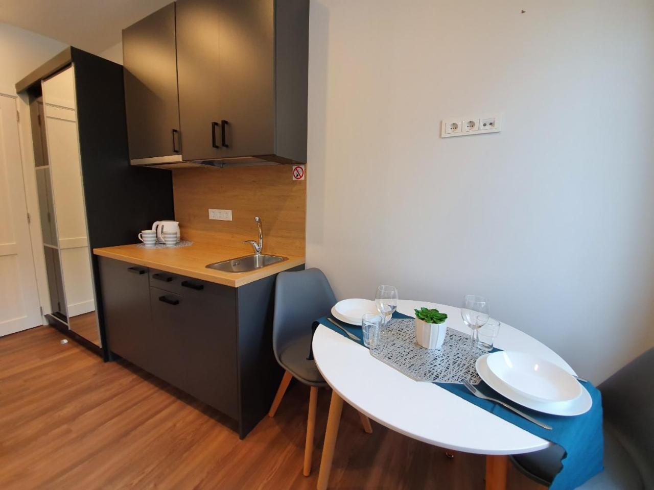 Studio Apartment - Photo 6