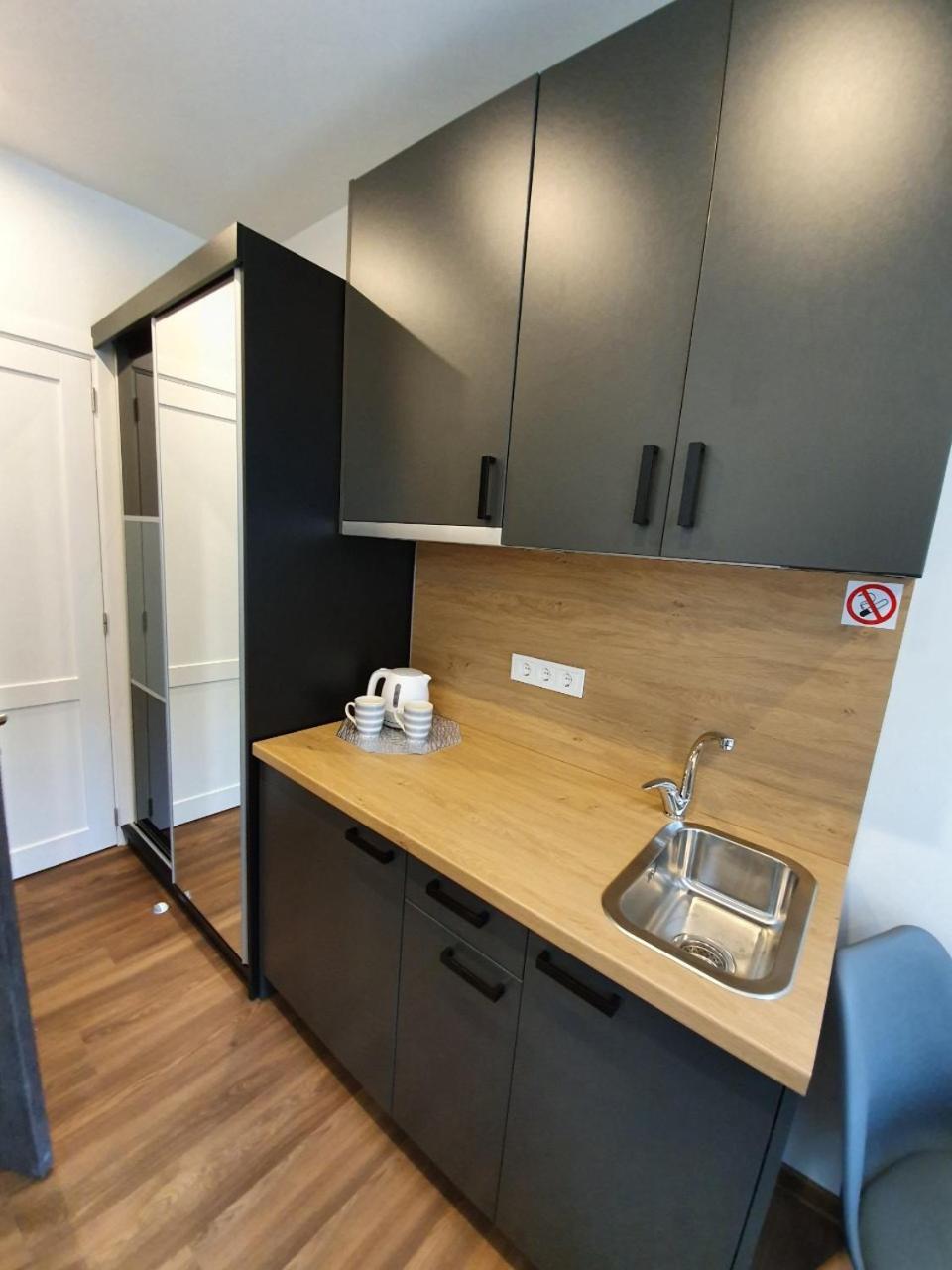 Studio Apartment - Photo 7