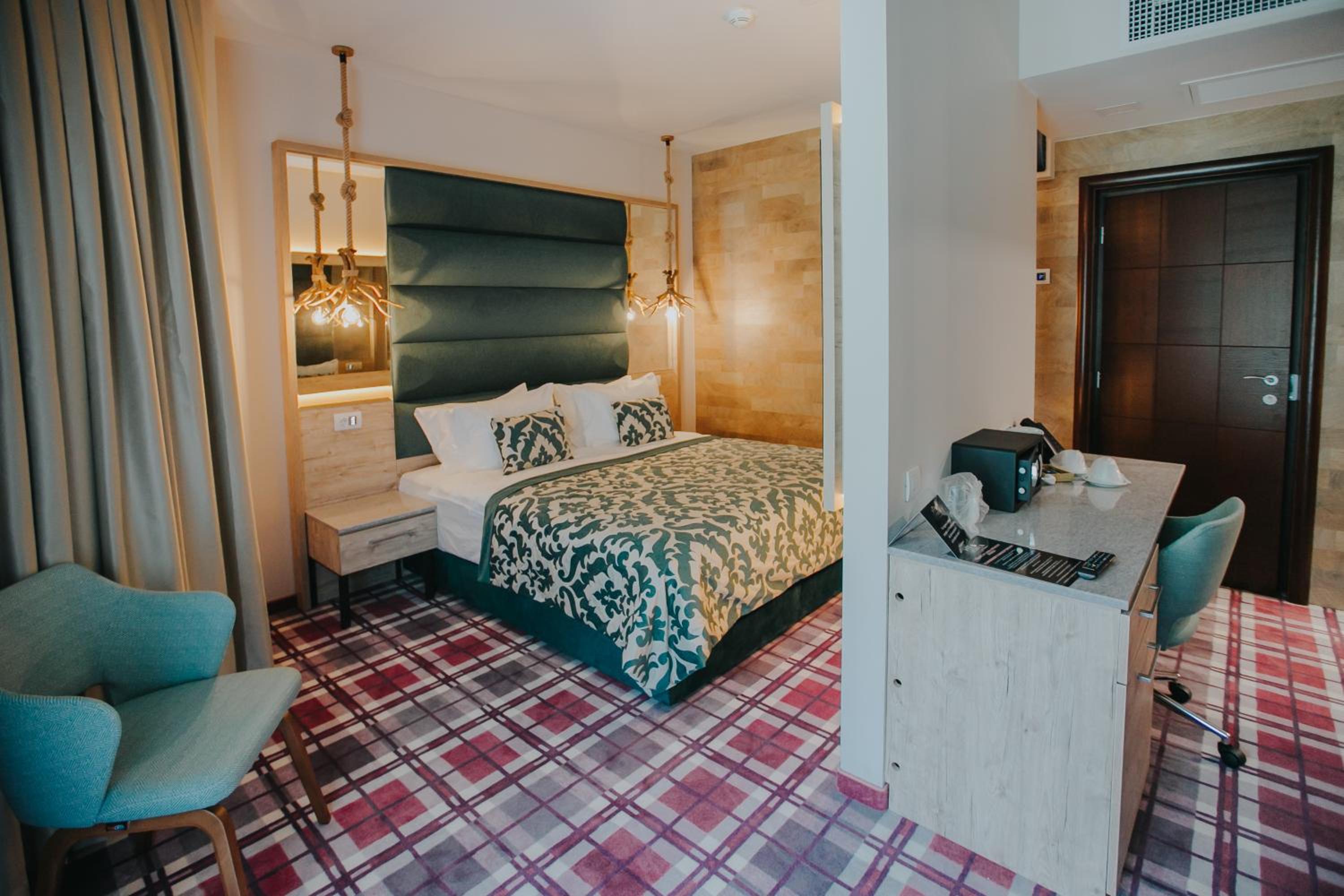 Double Room - Photo 2