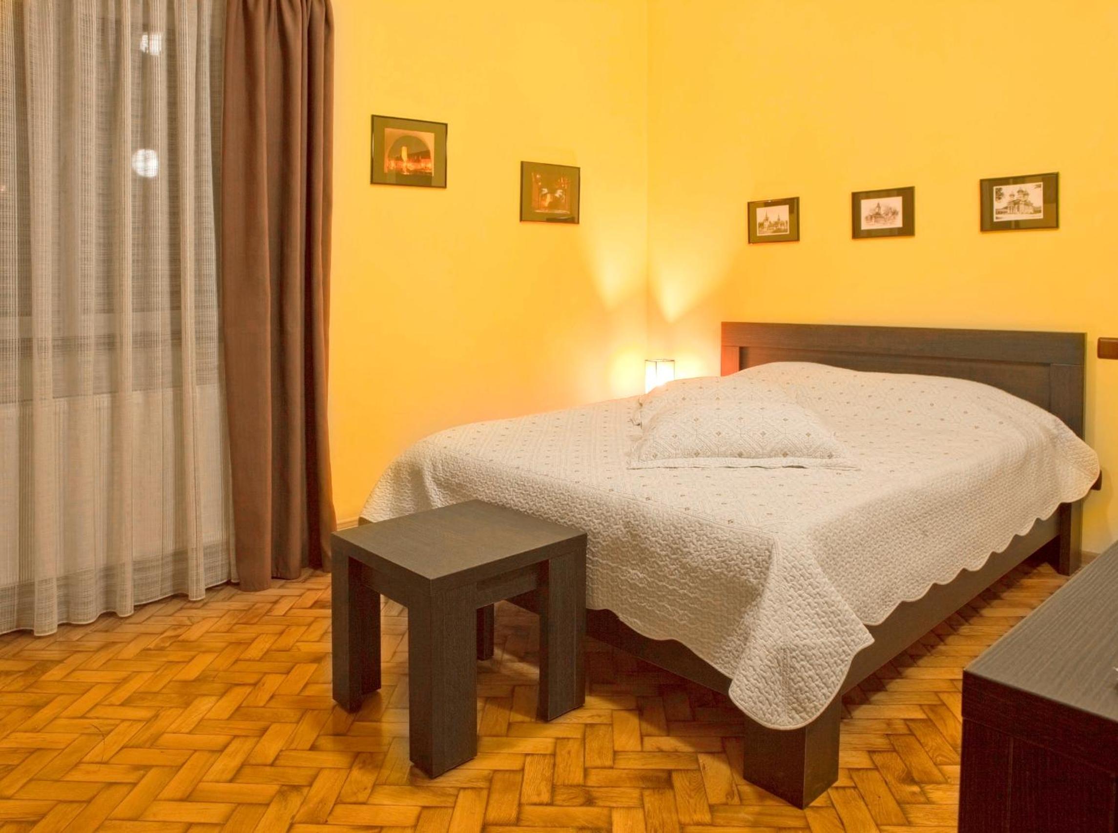 Double or Twin Room - Photo 15