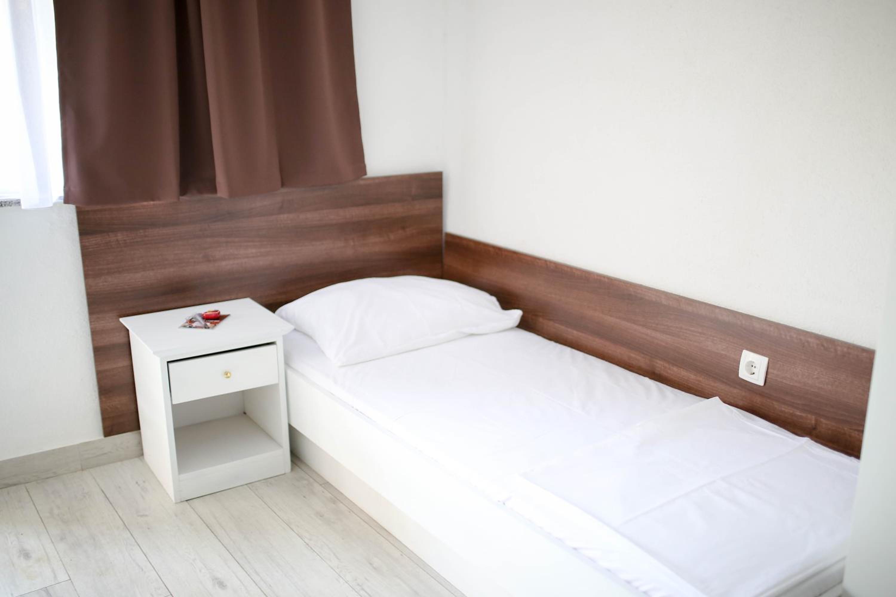 Studio Apartment - Photo 4