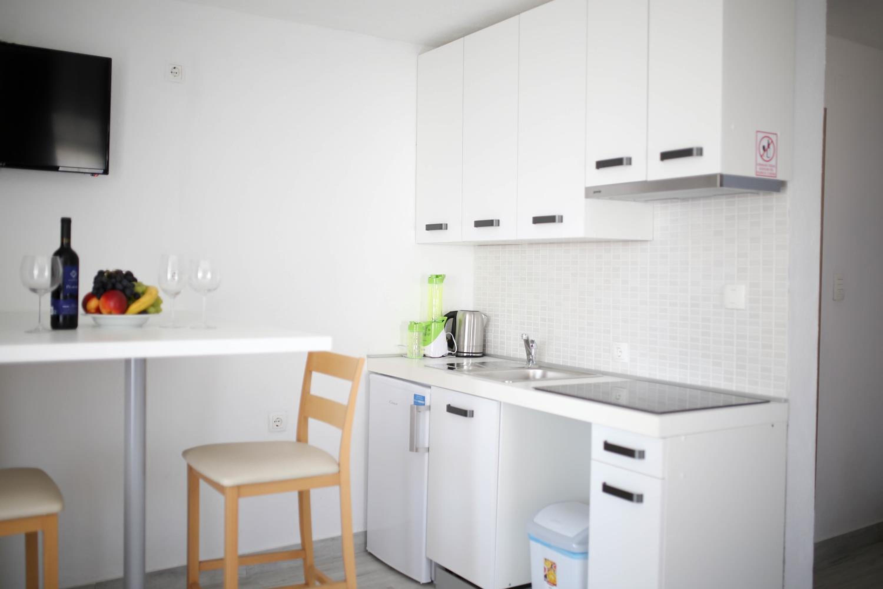 Studio Apartment - Photo 66