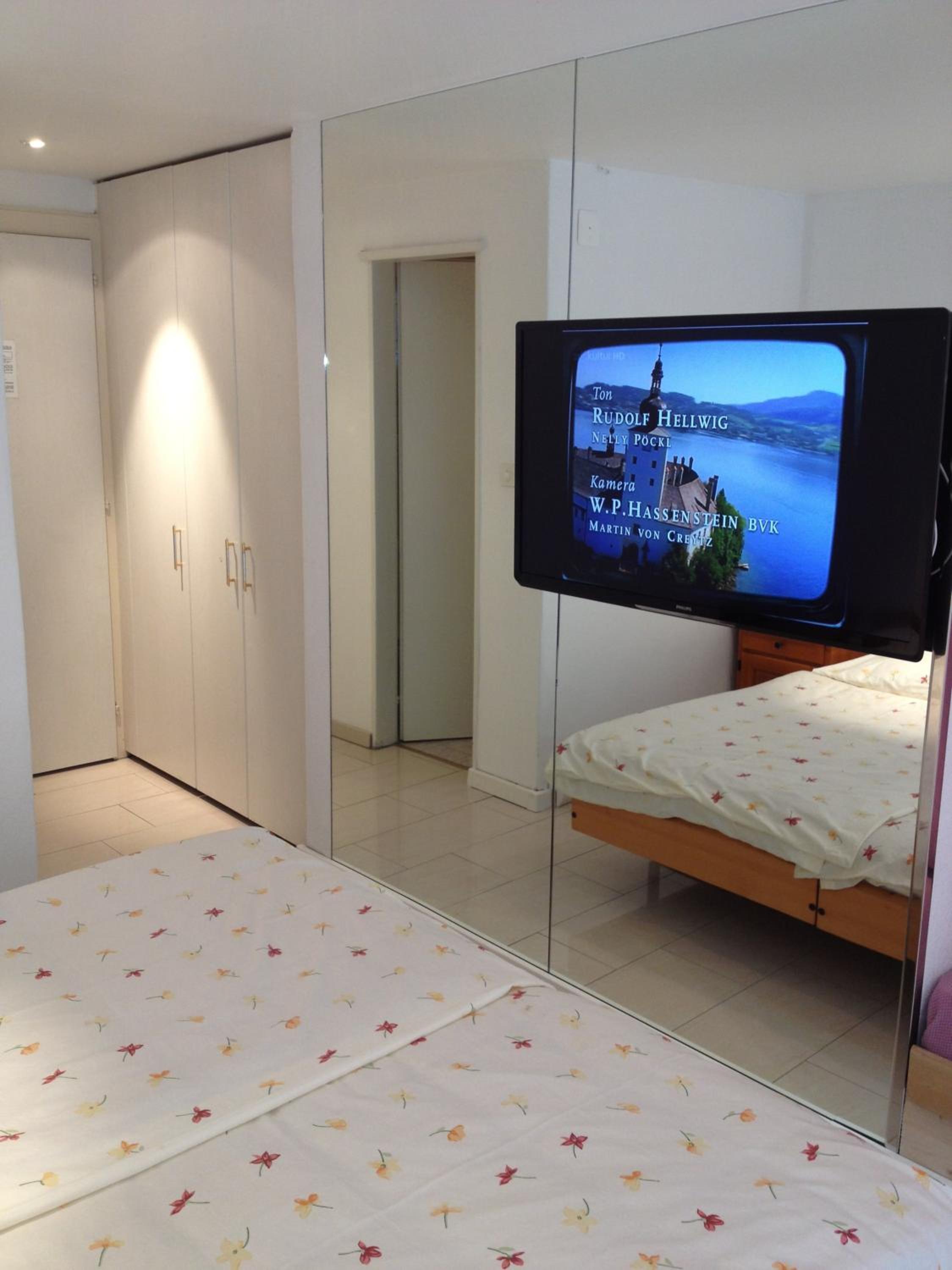 Double Room with Private Bathroom - Photo 5