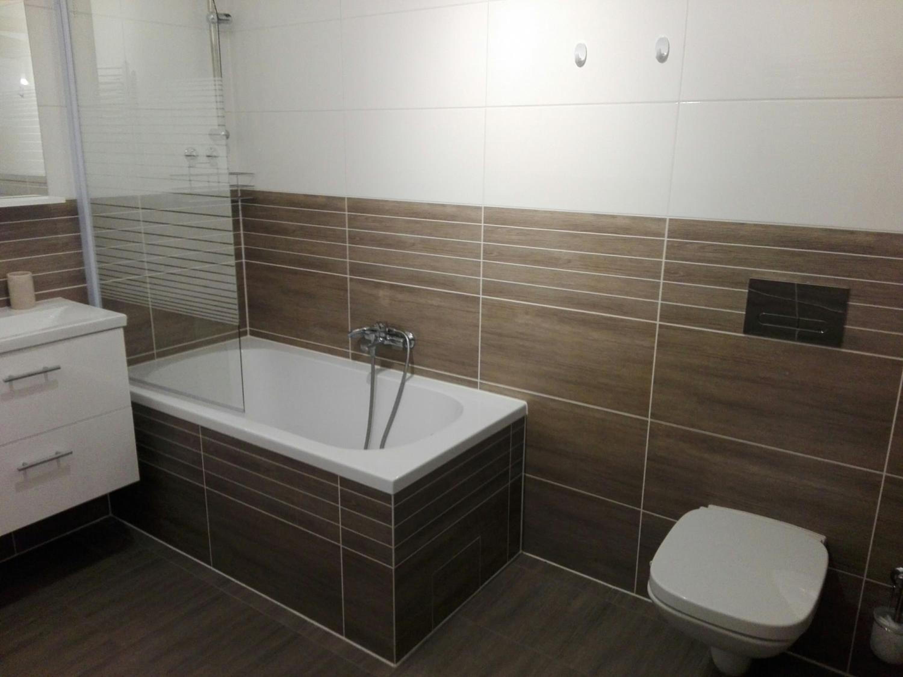 Two-Bedroom Apartment - Photo 3