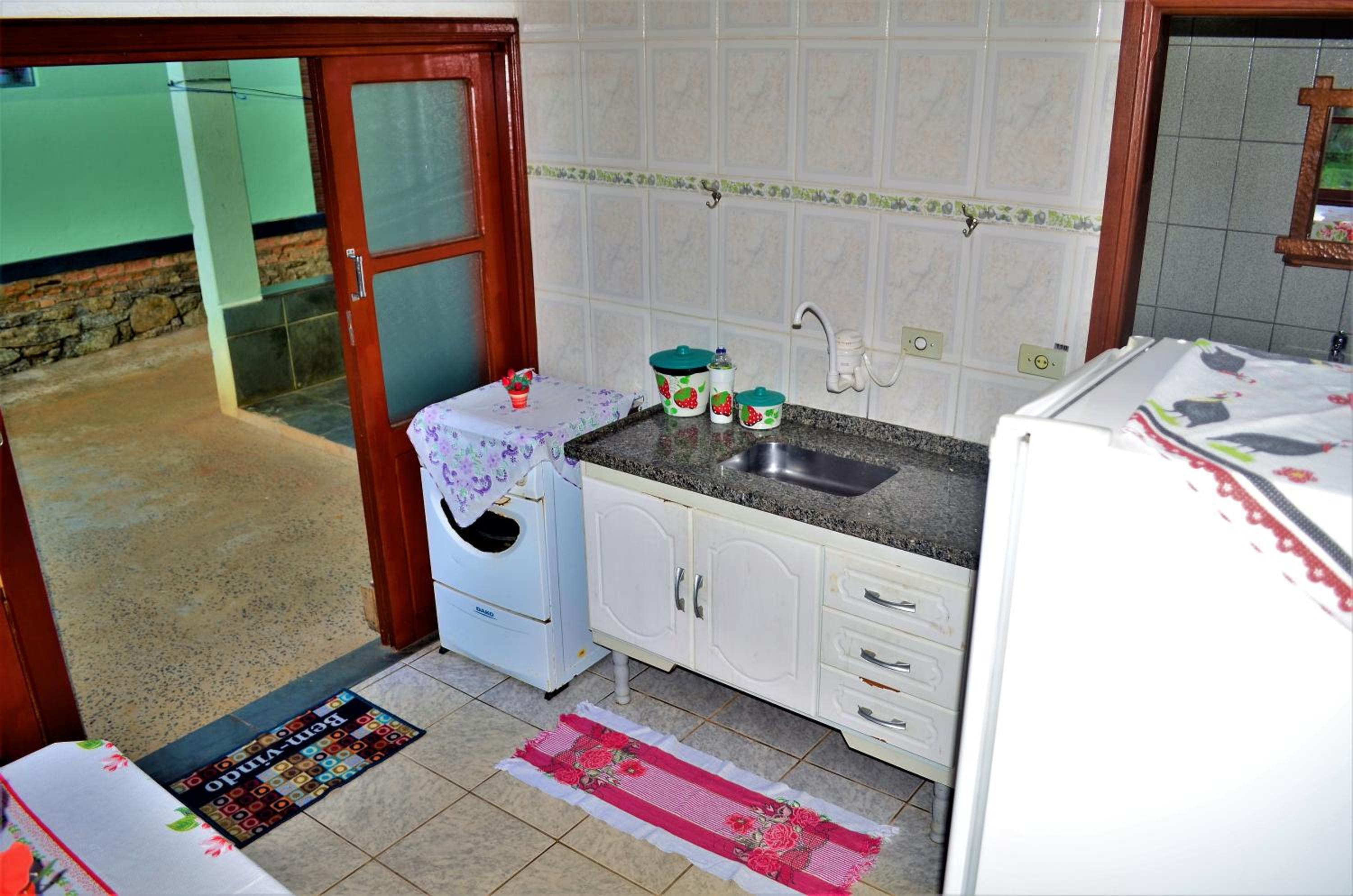 Family Room with Private Bathroom photo 2