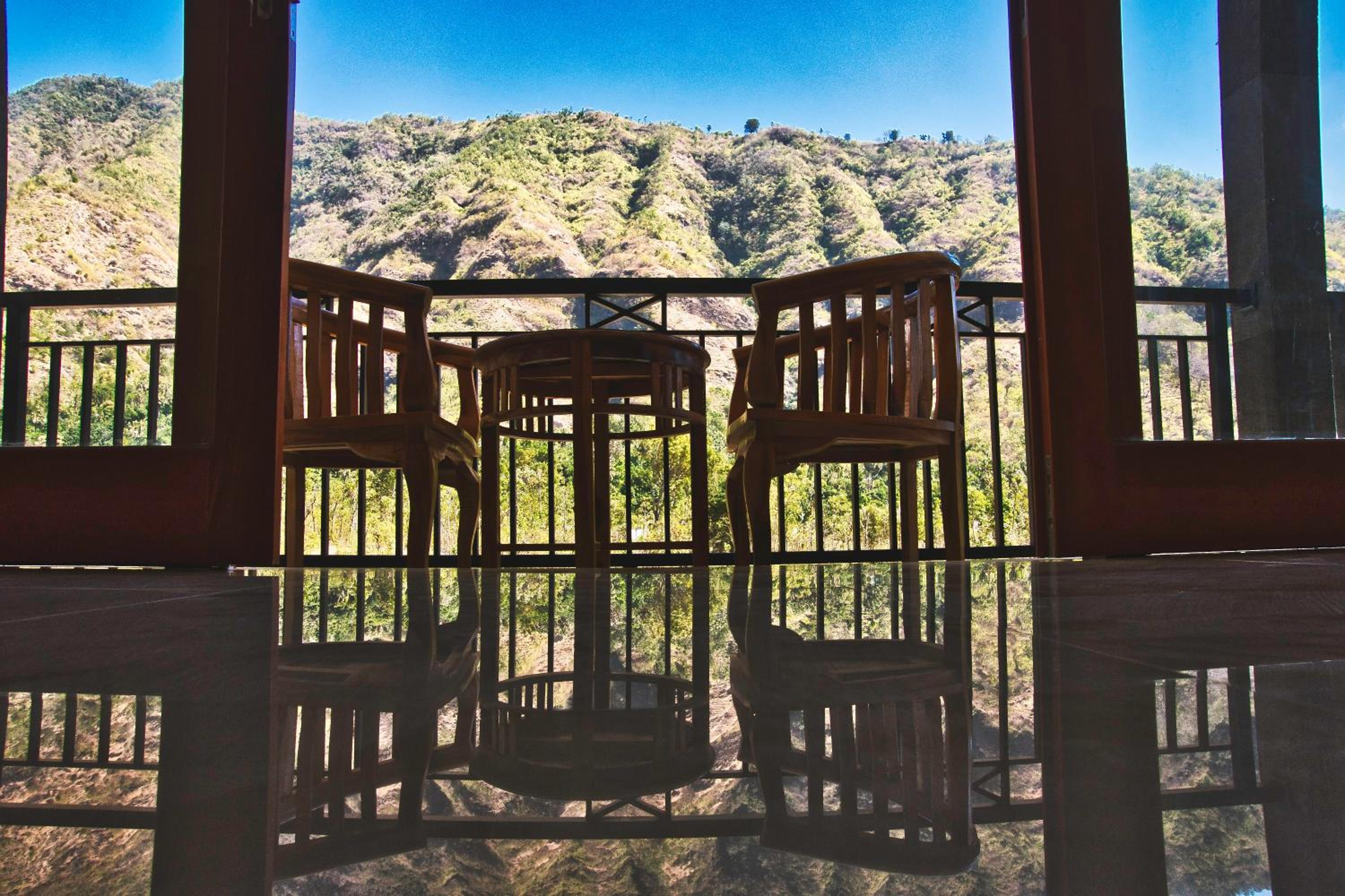 Family Room with Mountain View - Photo 27