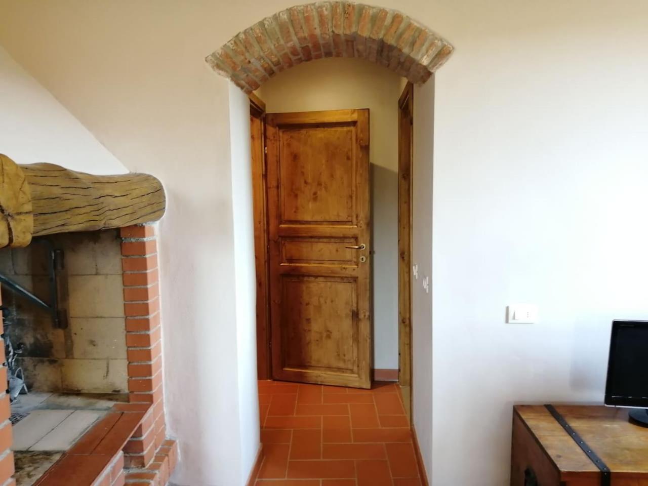 One-Bedroom House photo 1