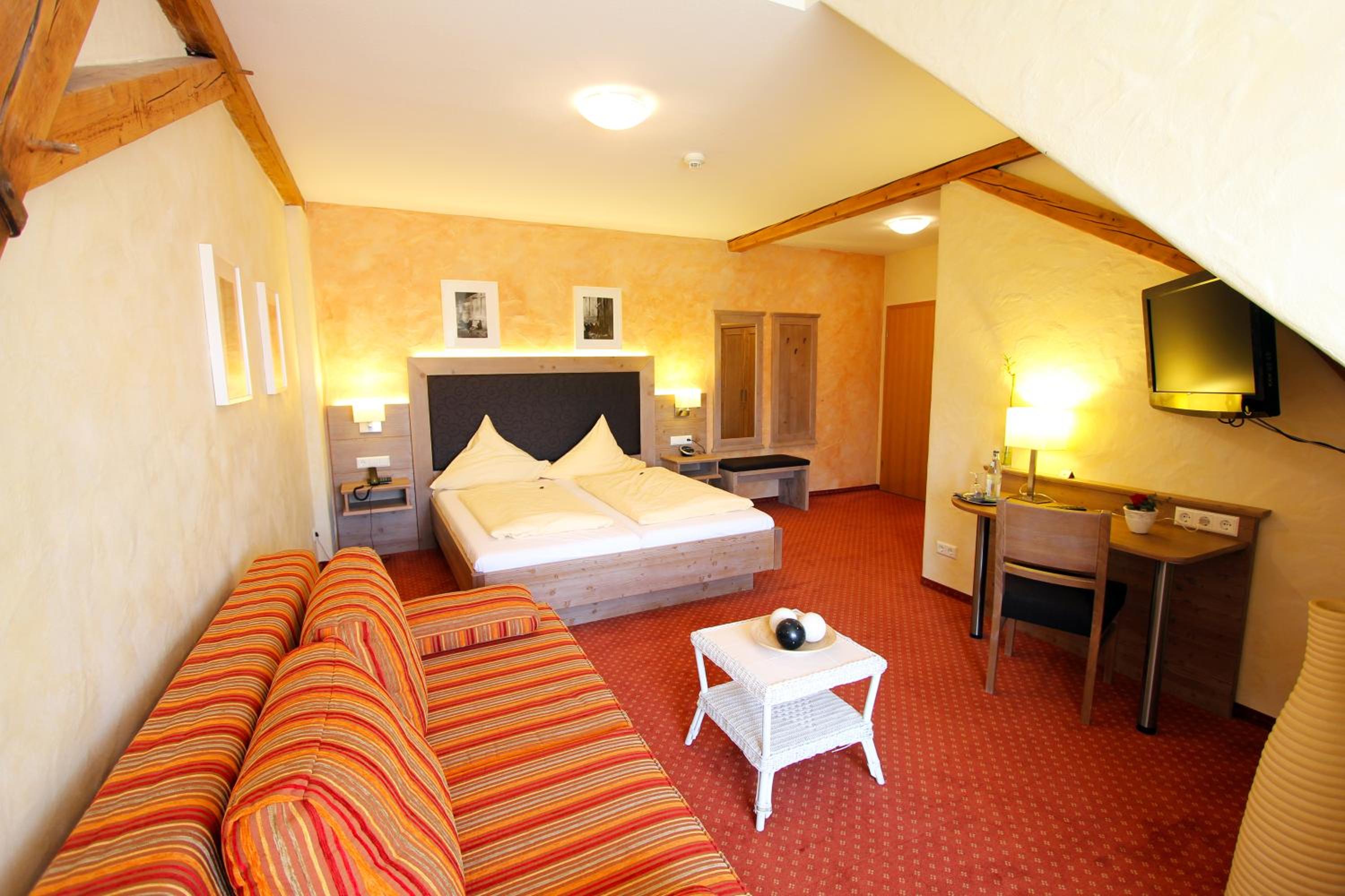 Family Room - Photo 4