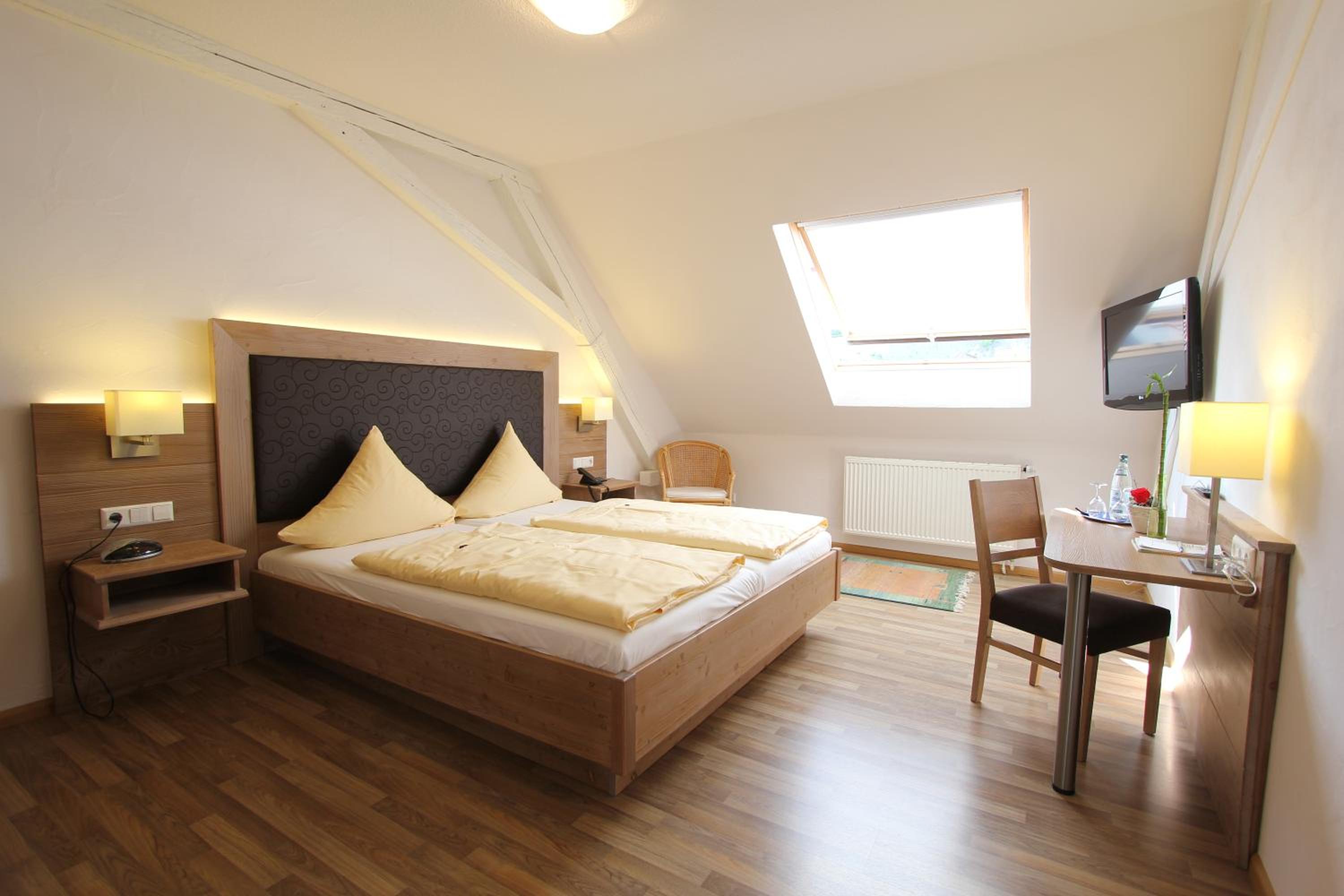 Double Room - Photo 4