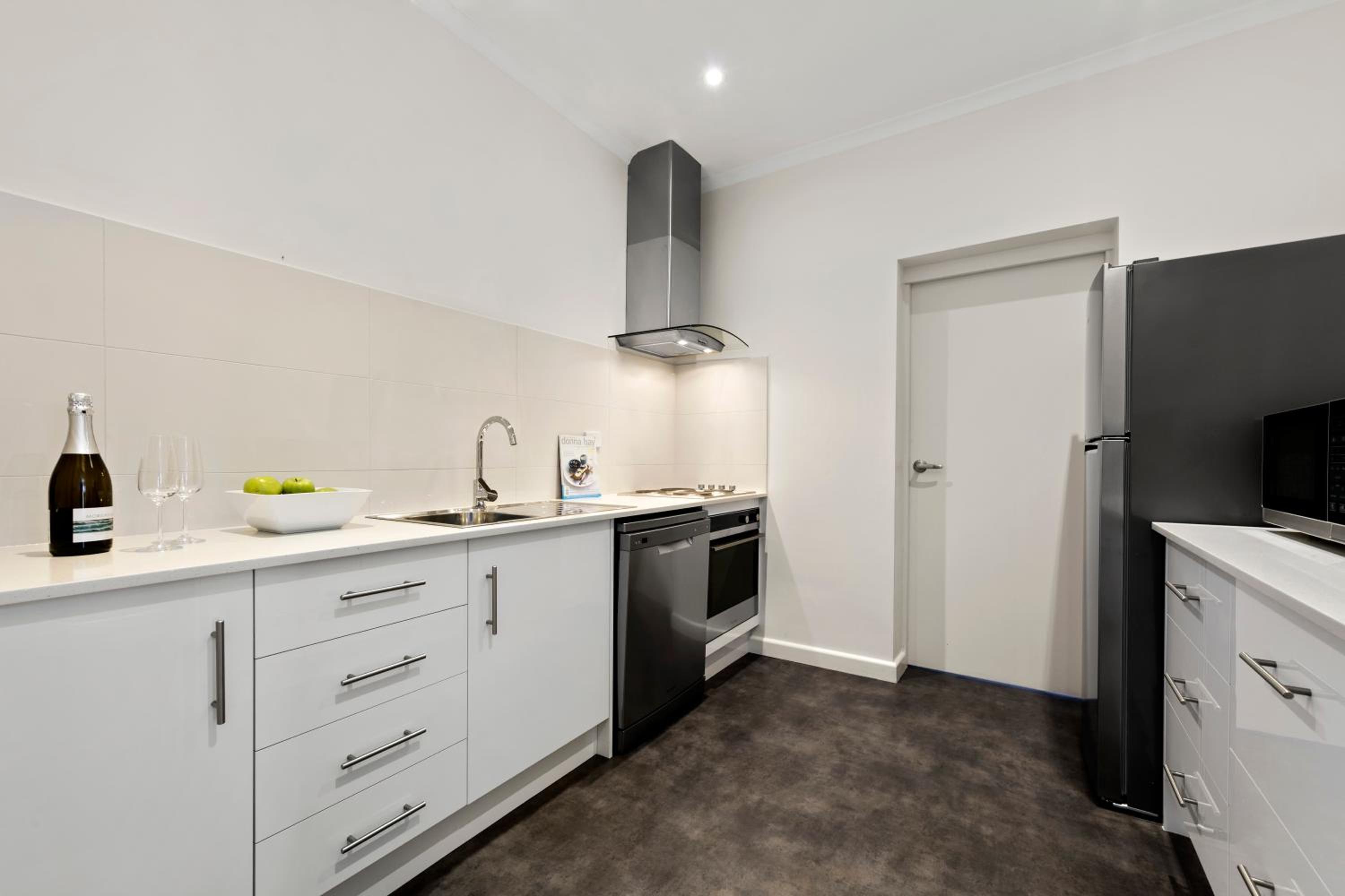Two Bedroom Executive Apartment - Photo 4