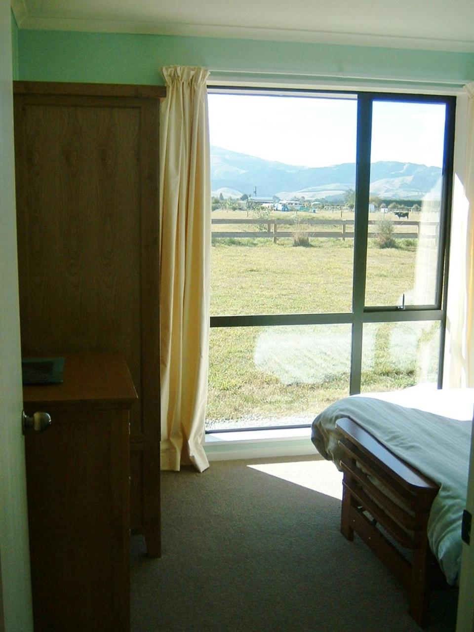 Two-Bedroom House - Photo 16