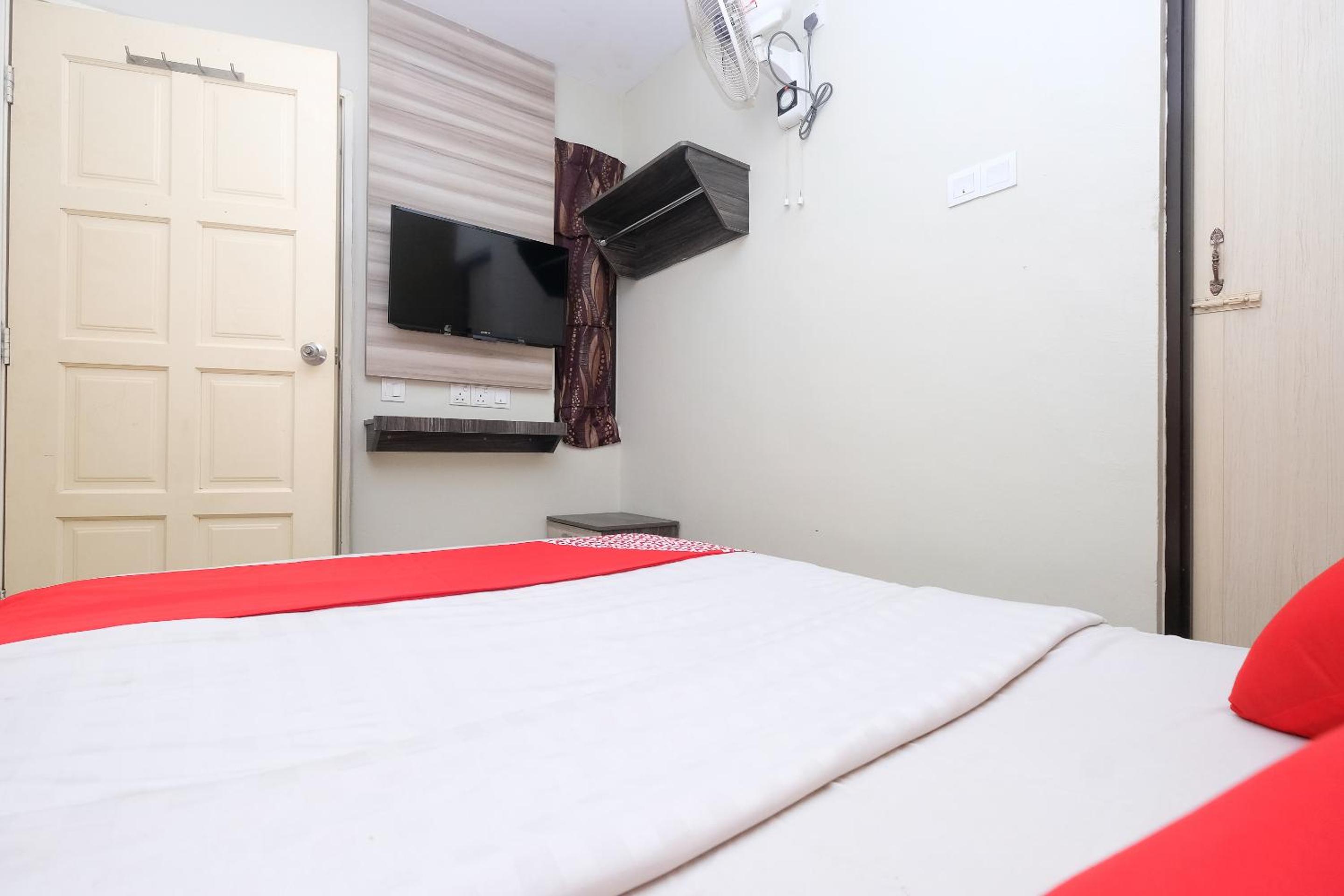 Standard Double Room - Photo 5