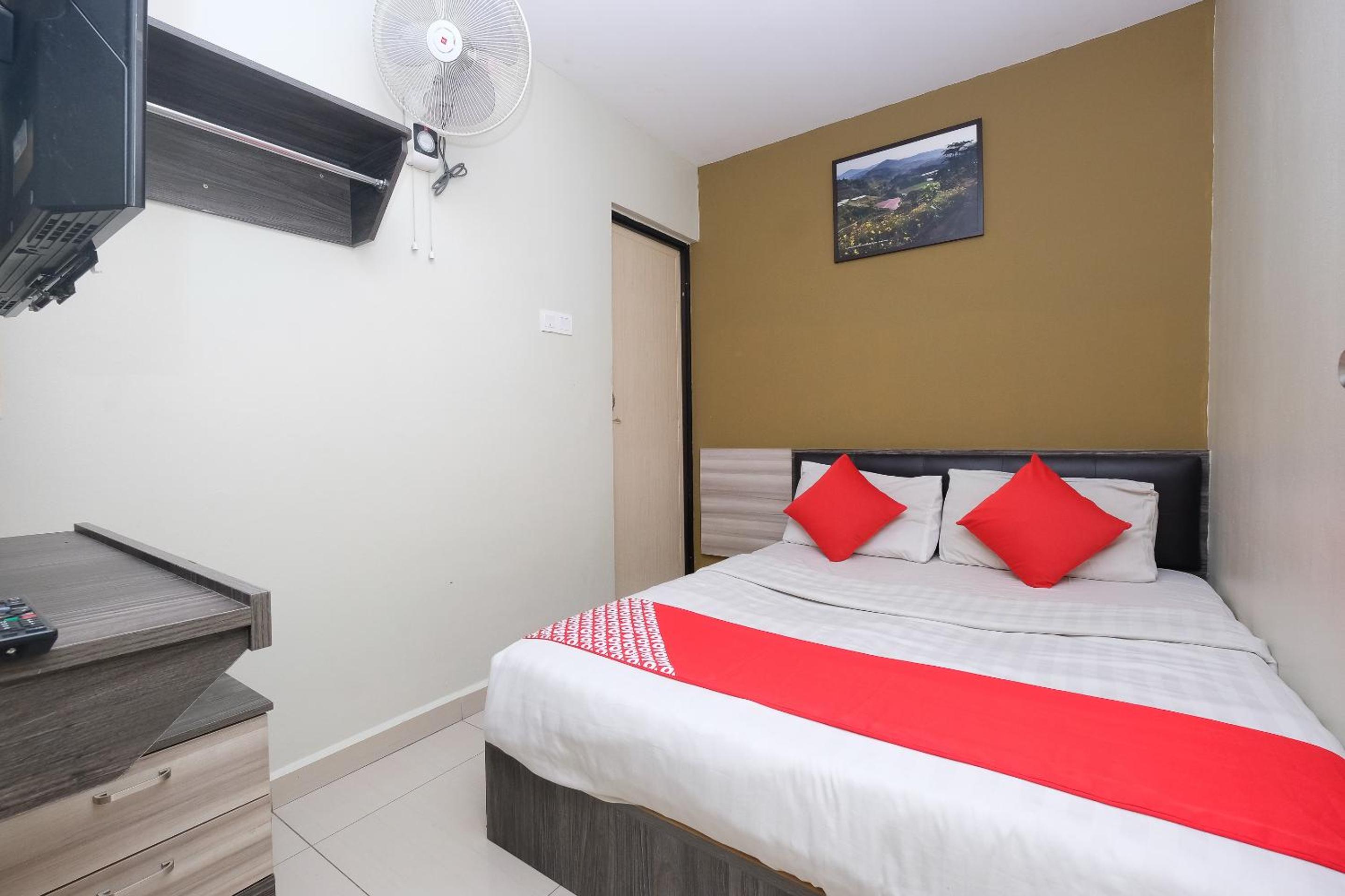 Standard Double Room - Photo 3