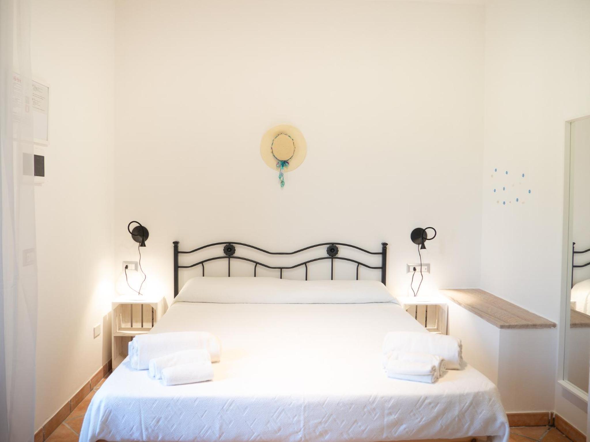 Double Room - Photo 30
