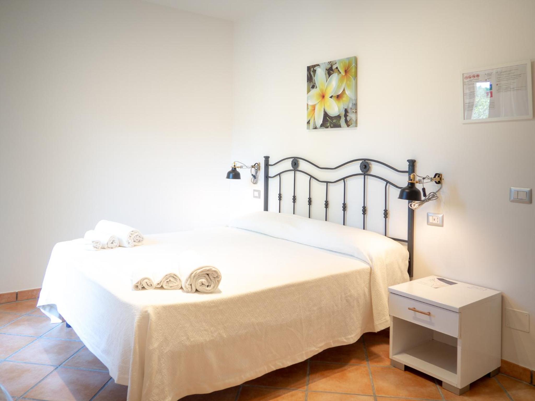 Double Room - Photo 16