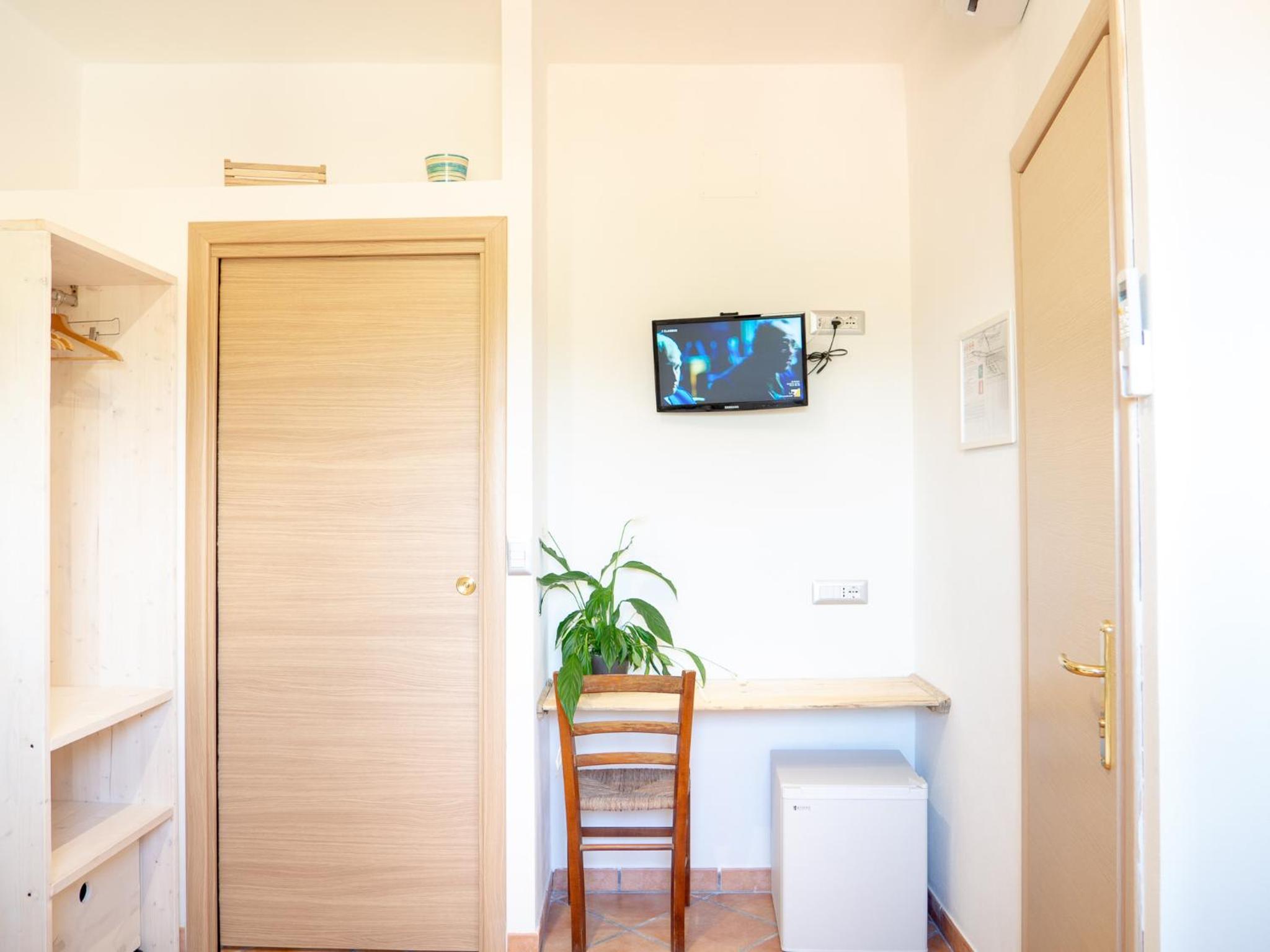 Double Room - Photo 15