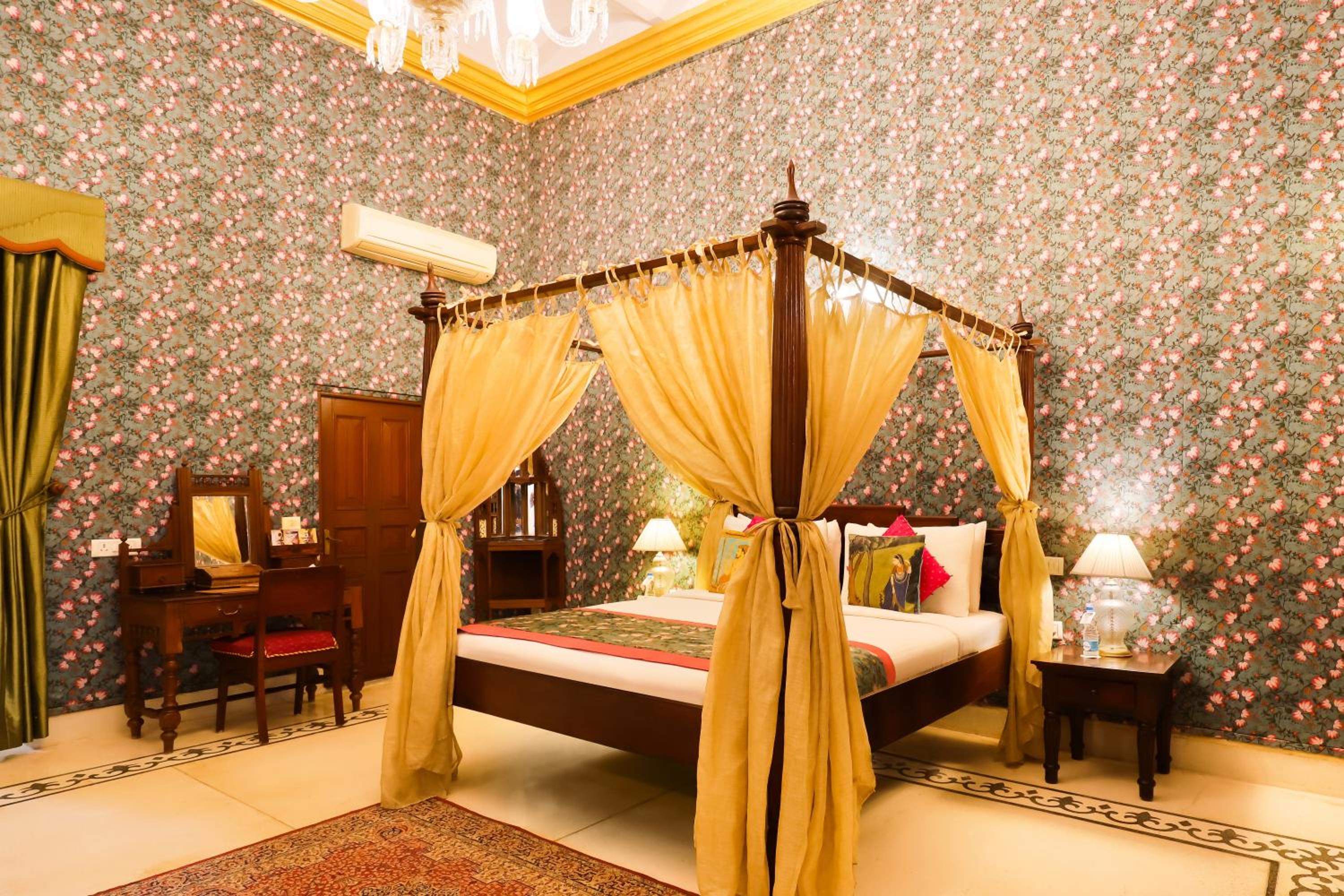 Chamber of Prince with 20% discount on food, beverages, spa and laundry