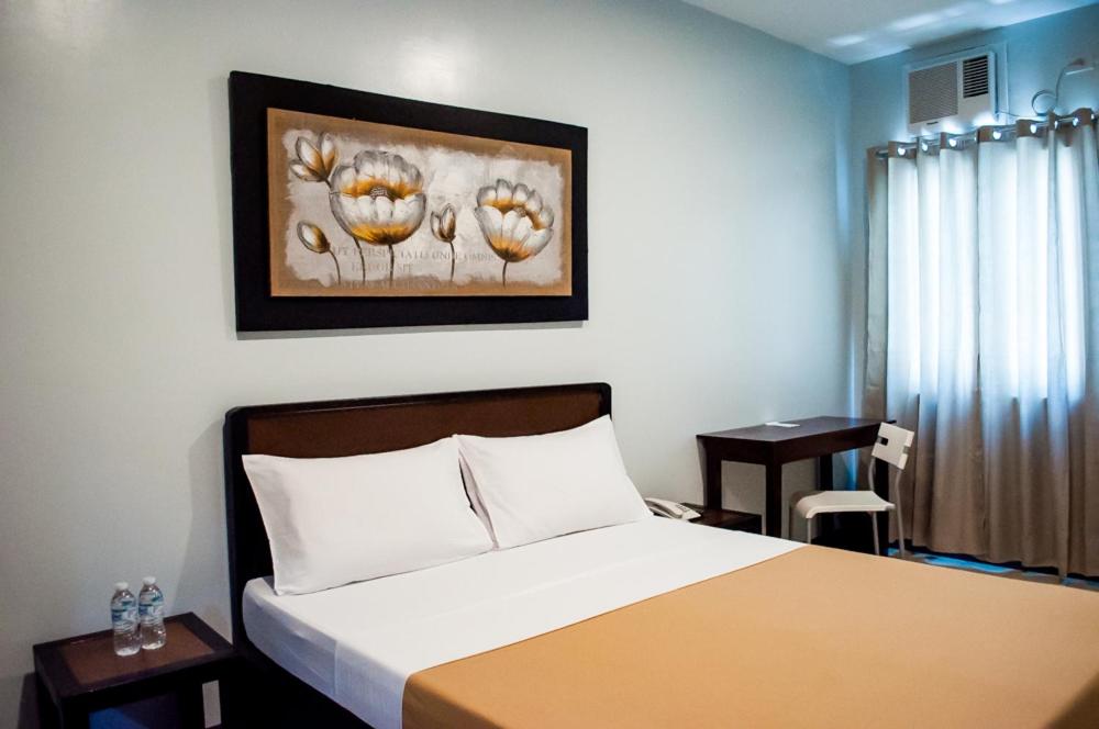 Standard Queen Room - Photo 1