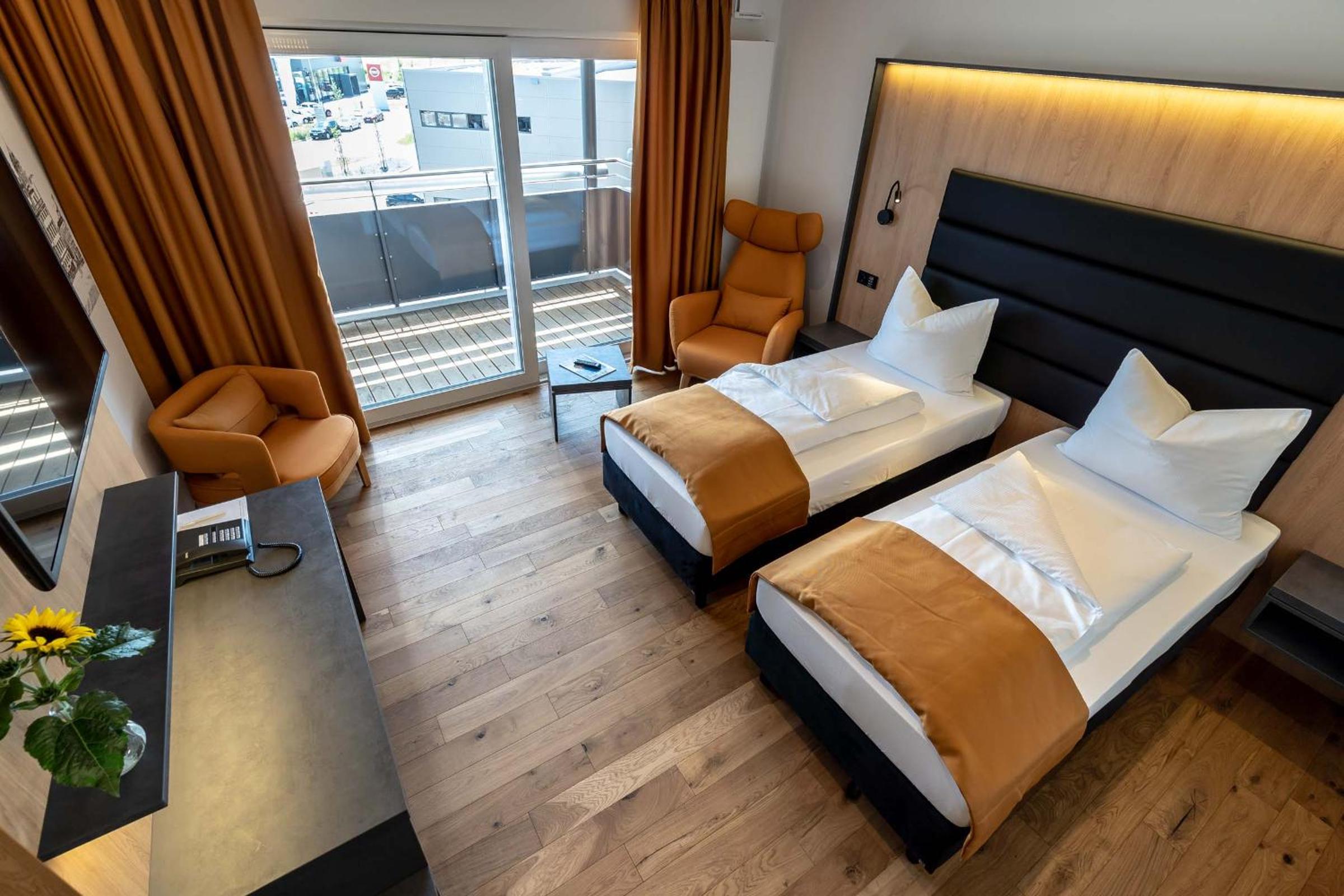 Standard Twin Room - Photo 36