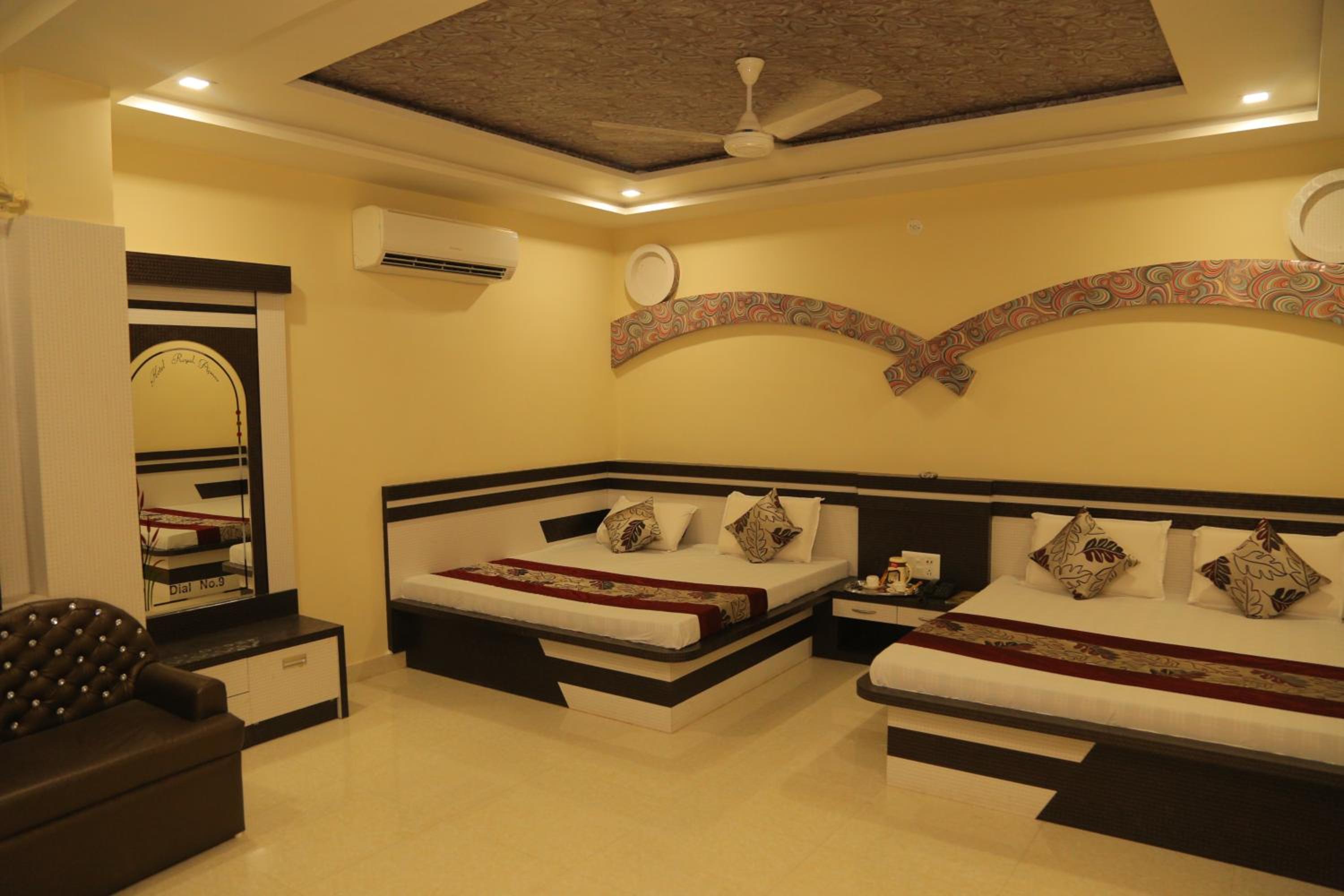 Deluxe Quadruple Room - Photo 1
