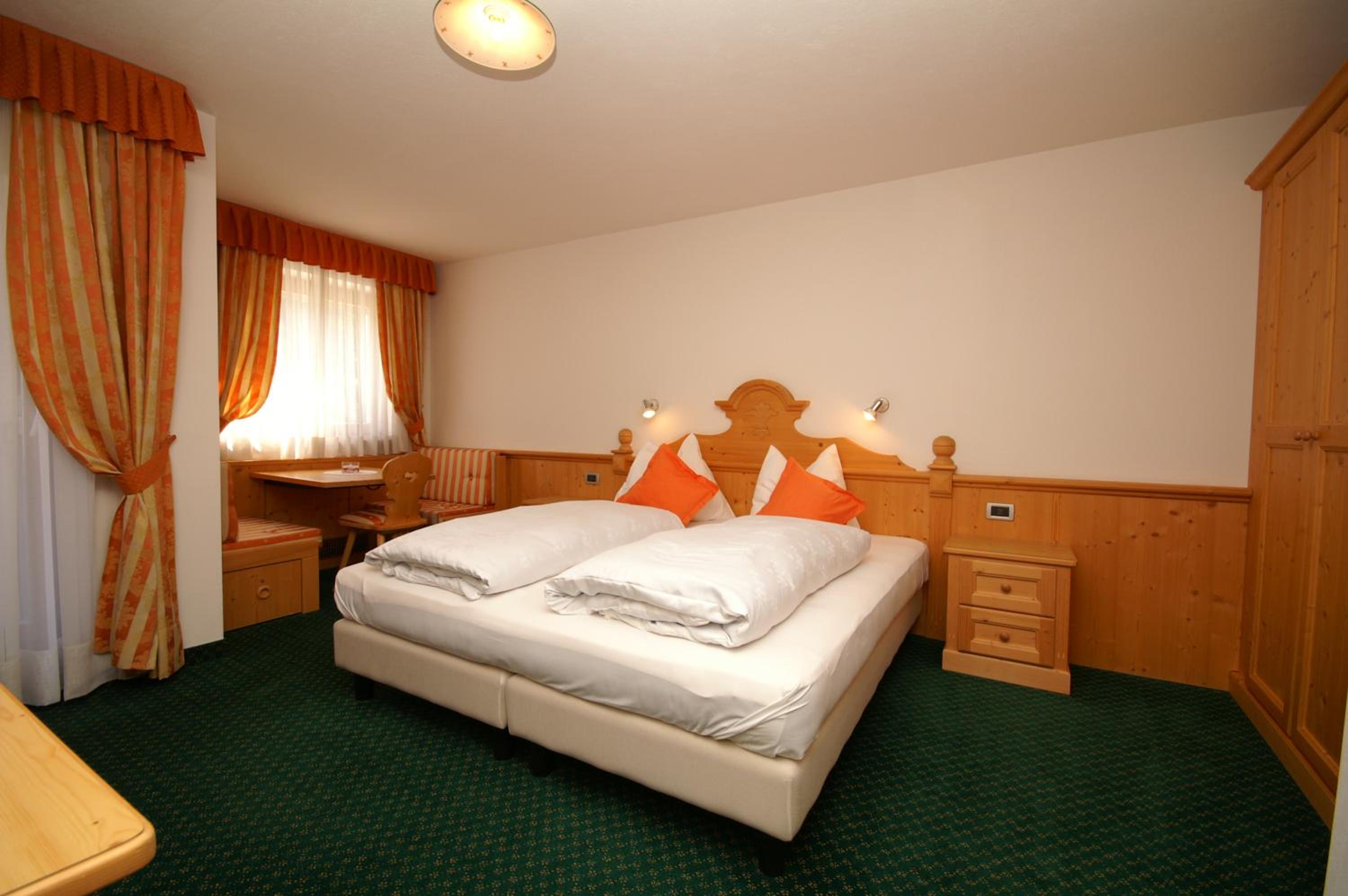 Double or Twin Room - Photo 1