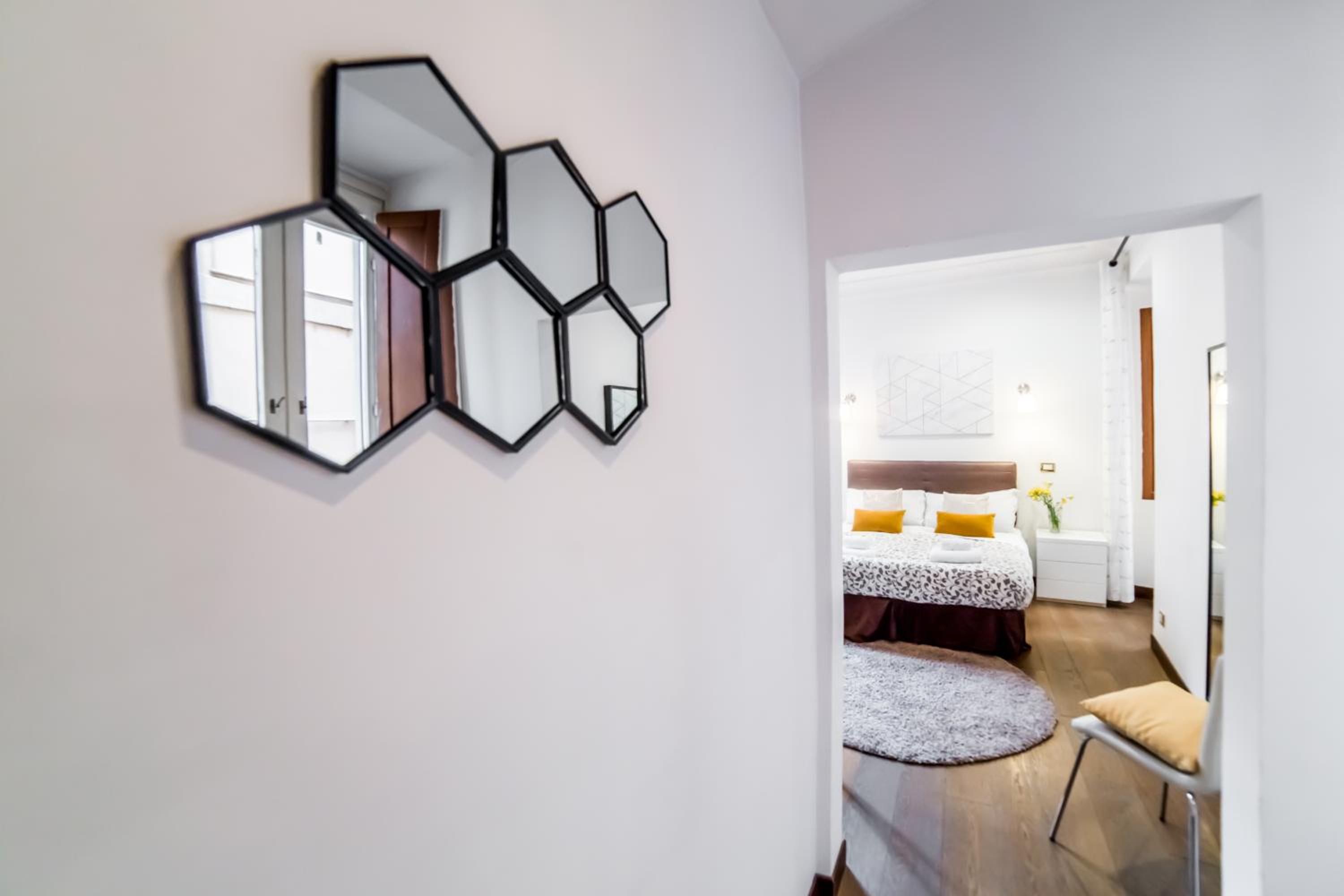 Superior One-Bedroom Apartment photo 3