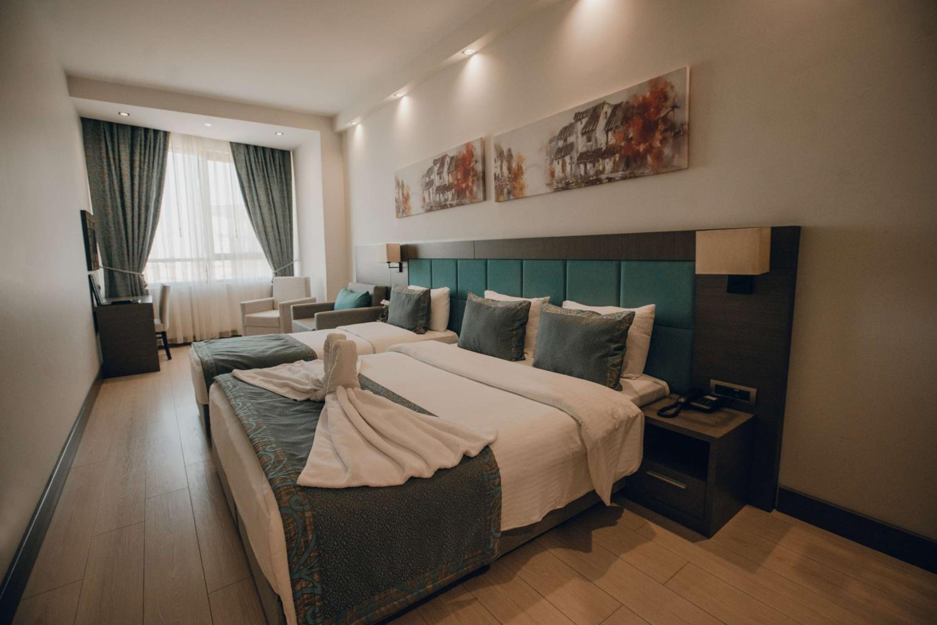 Standard Double or Twin Room photo 3