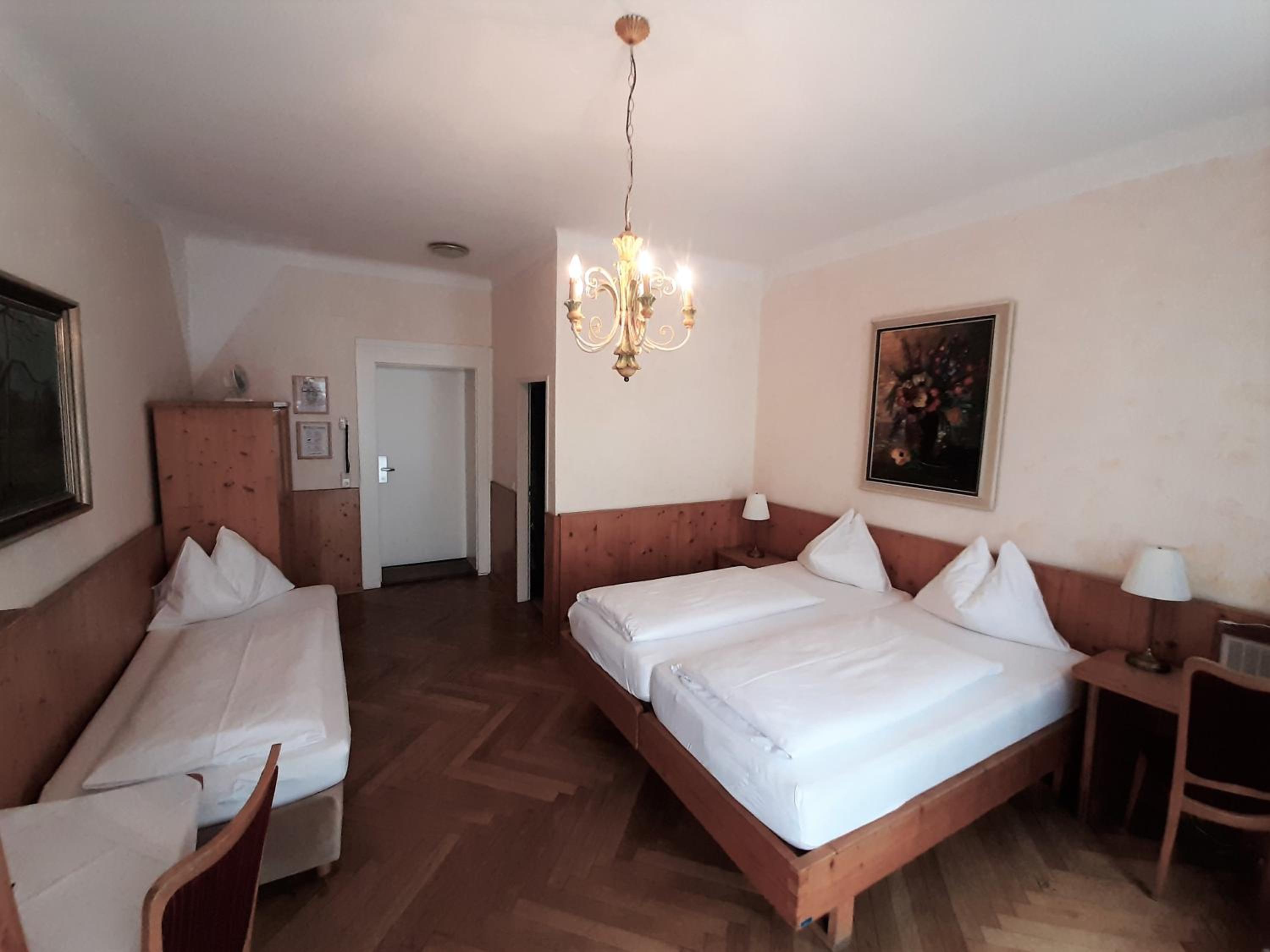 Triple Room photo 2
