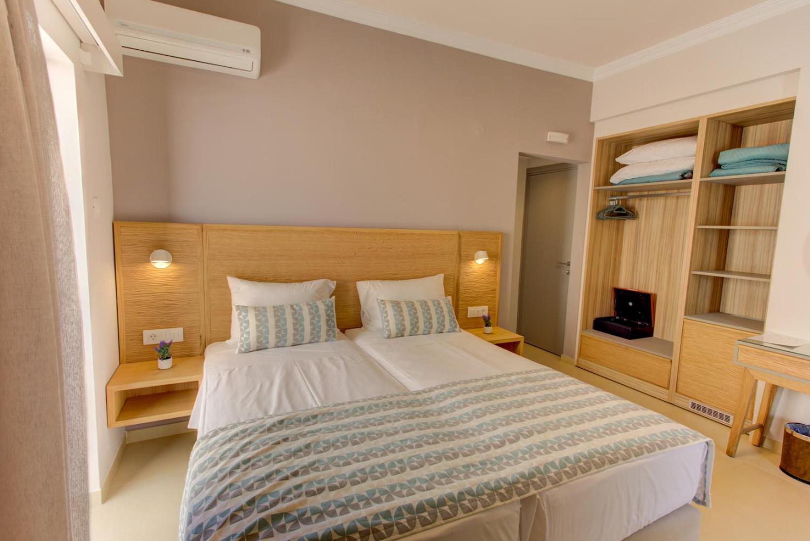 Standard Double Room - Photo 5