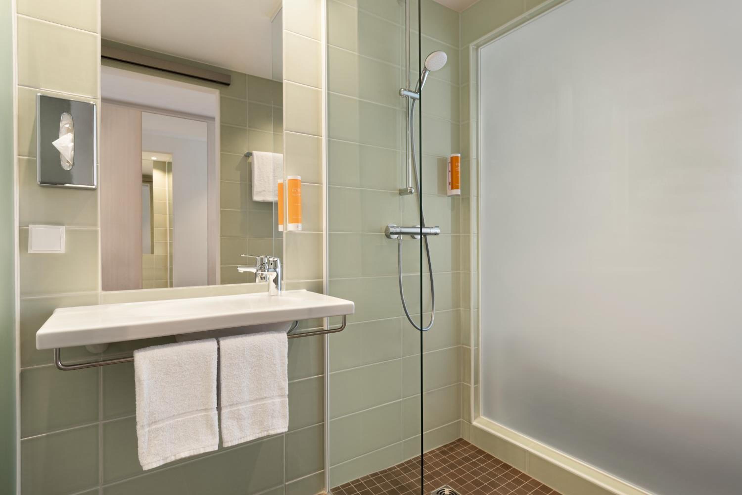 Double Room - Photo 10