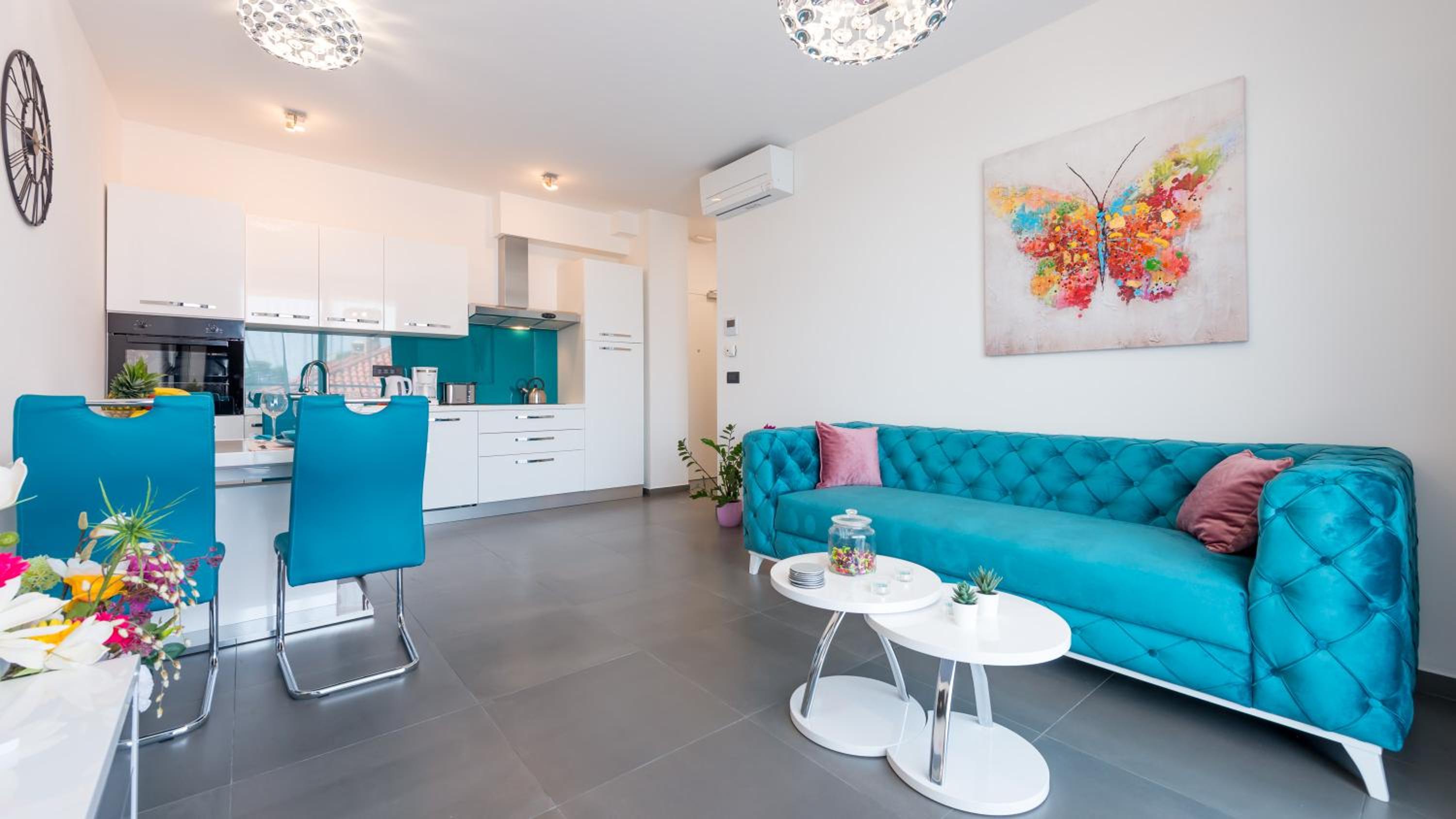 Deluxe Apartment