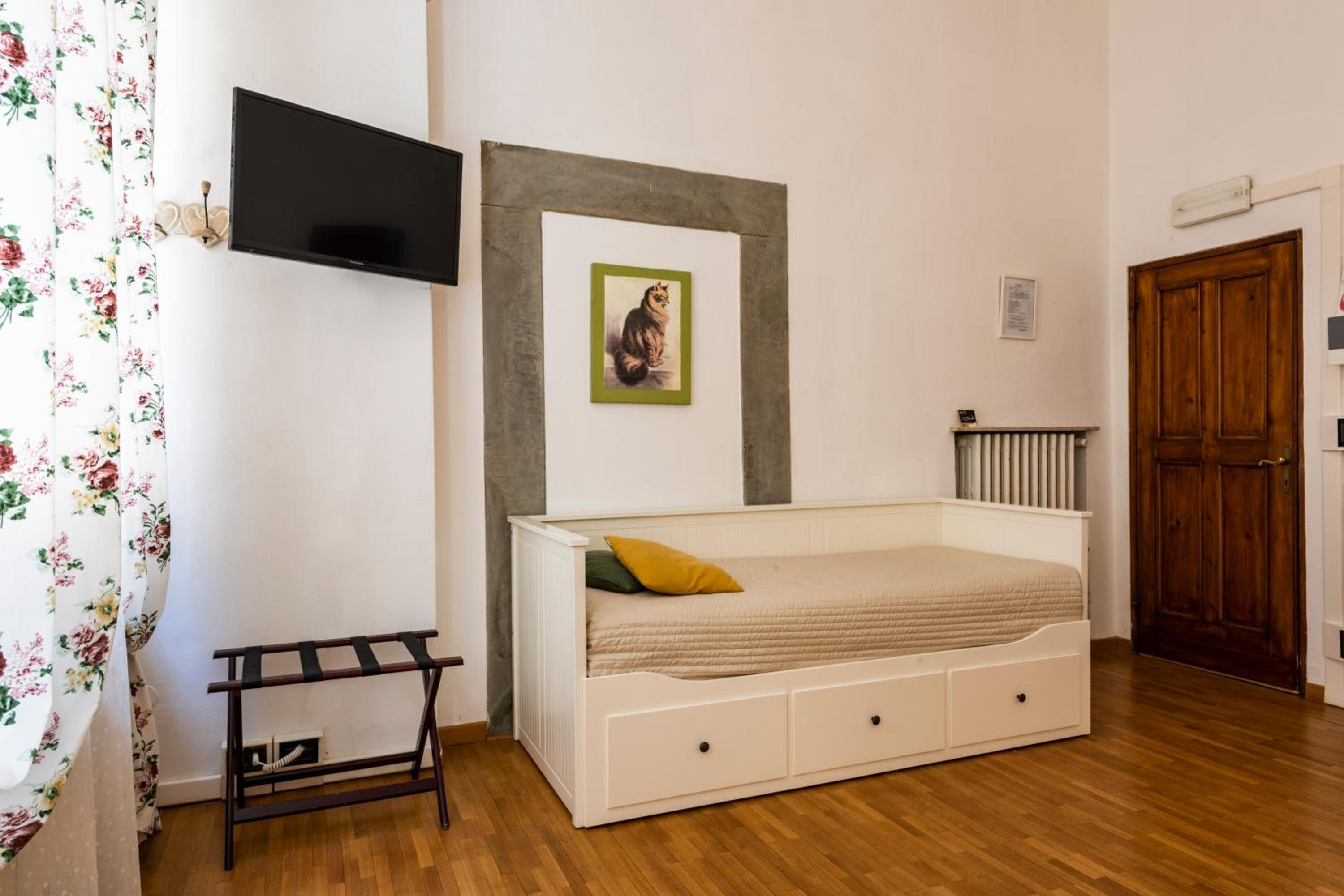 Double or Twin Room photo 2