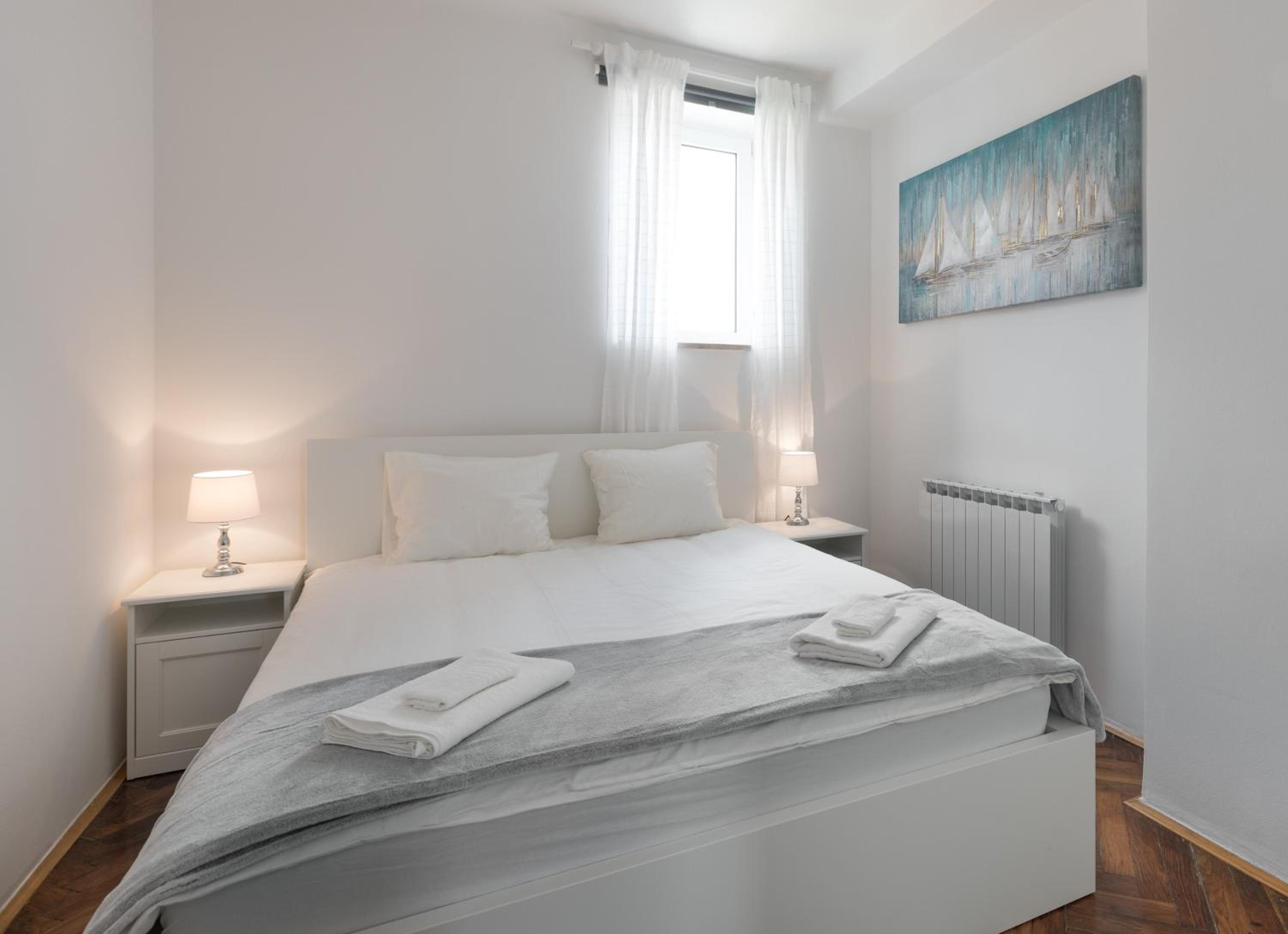 Two-Bedroom Apartment - Photo 6