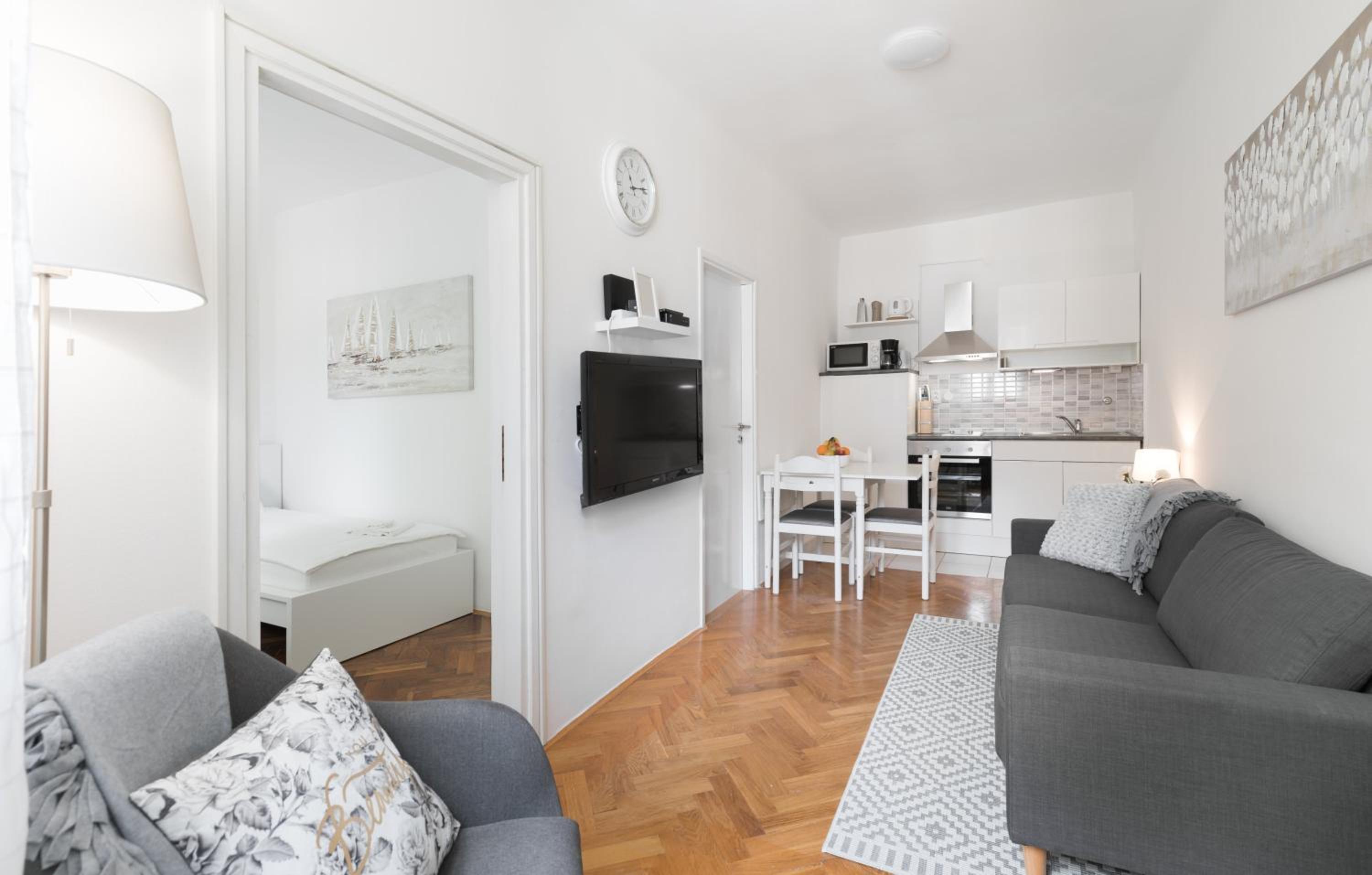 Two-Bedroom Apartment - Photo 8