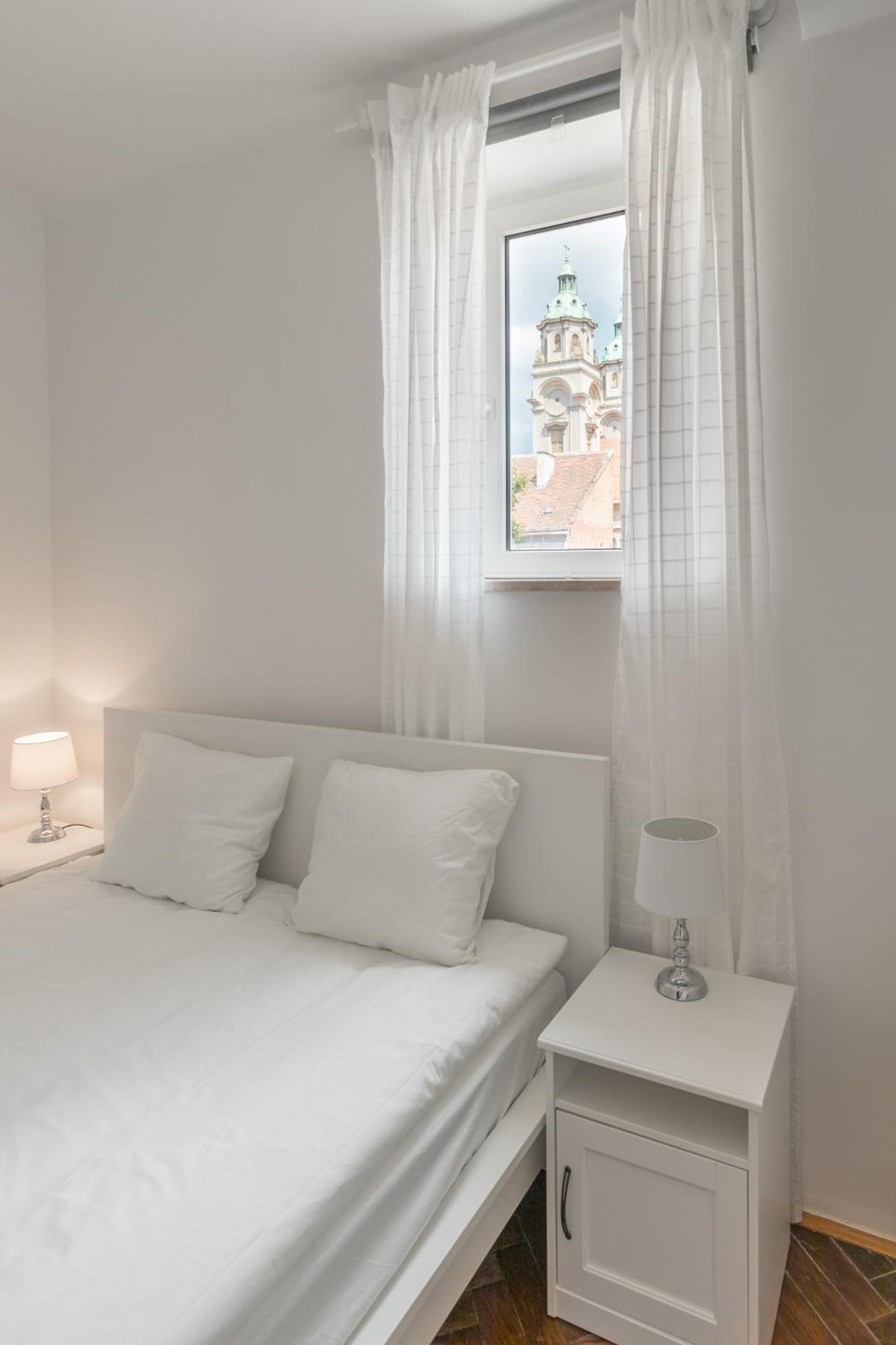 Two-Bedroom Apartment - Photo 14