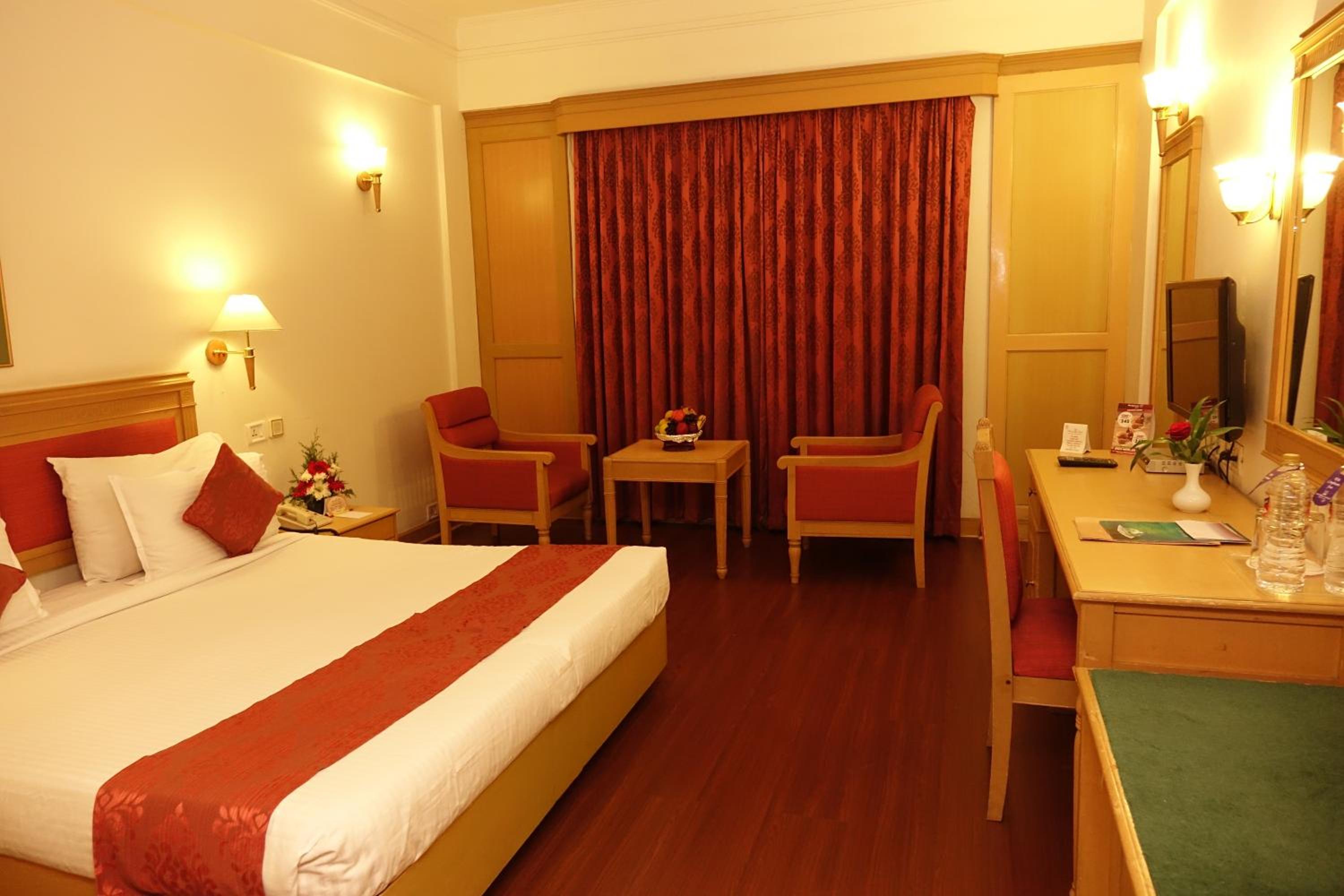 Superior Double or Twin Room photo 3