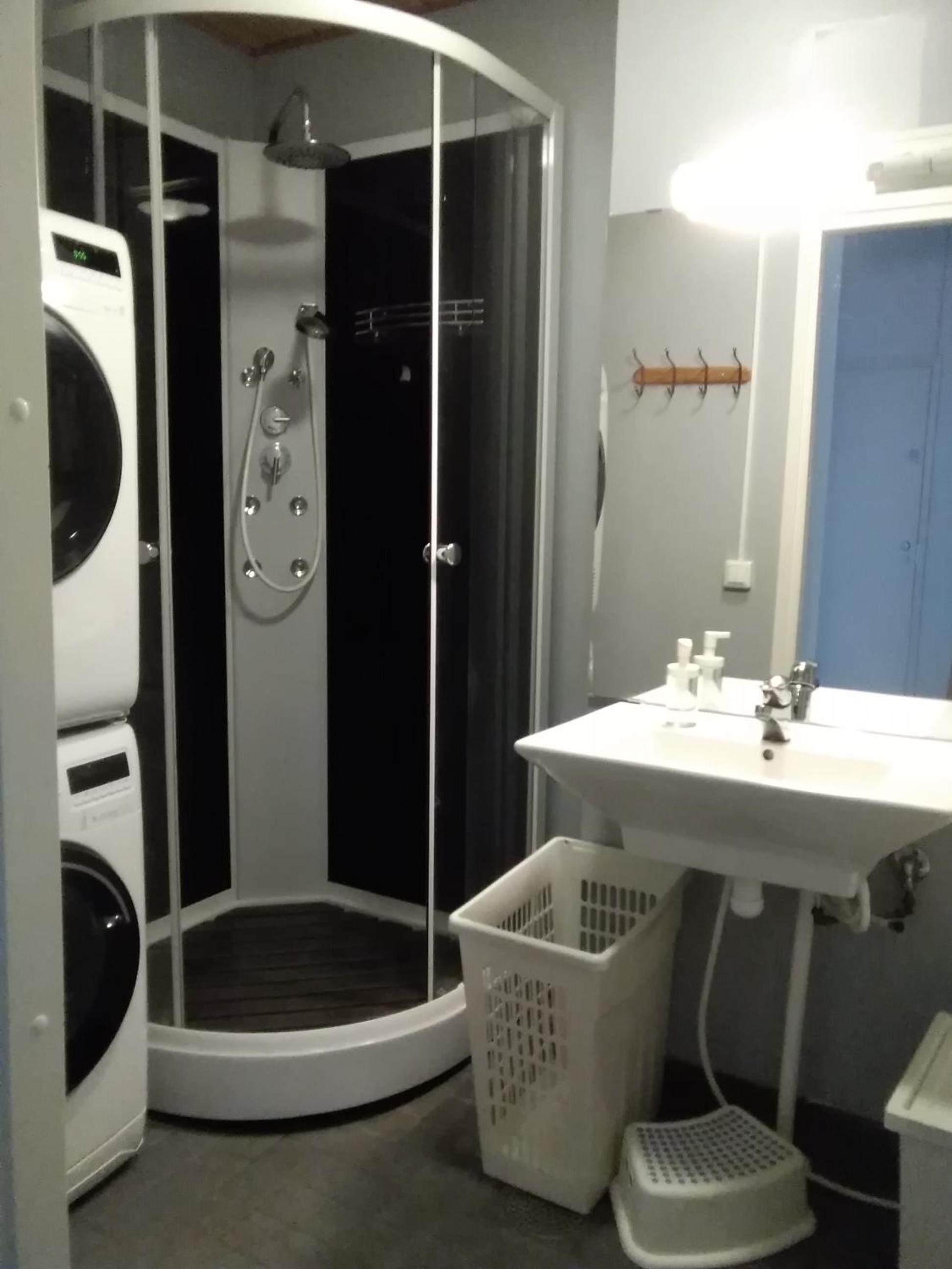 Standard Single Room with Shared Bathroom photo 3