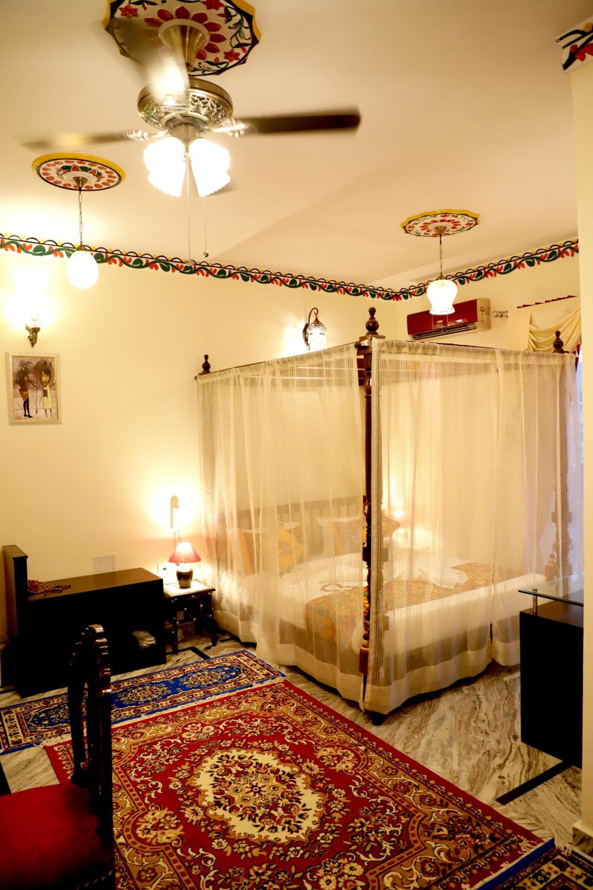 King Suite with Spa Bath