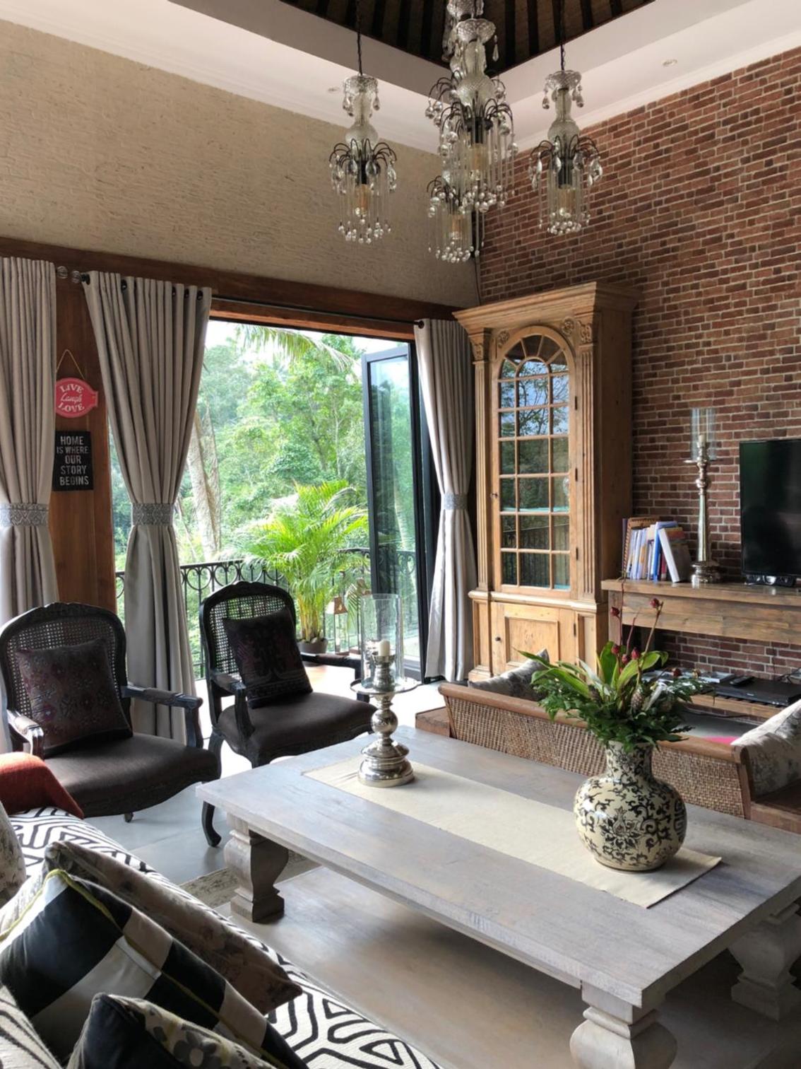 King Suite with Pool View - Photo 7