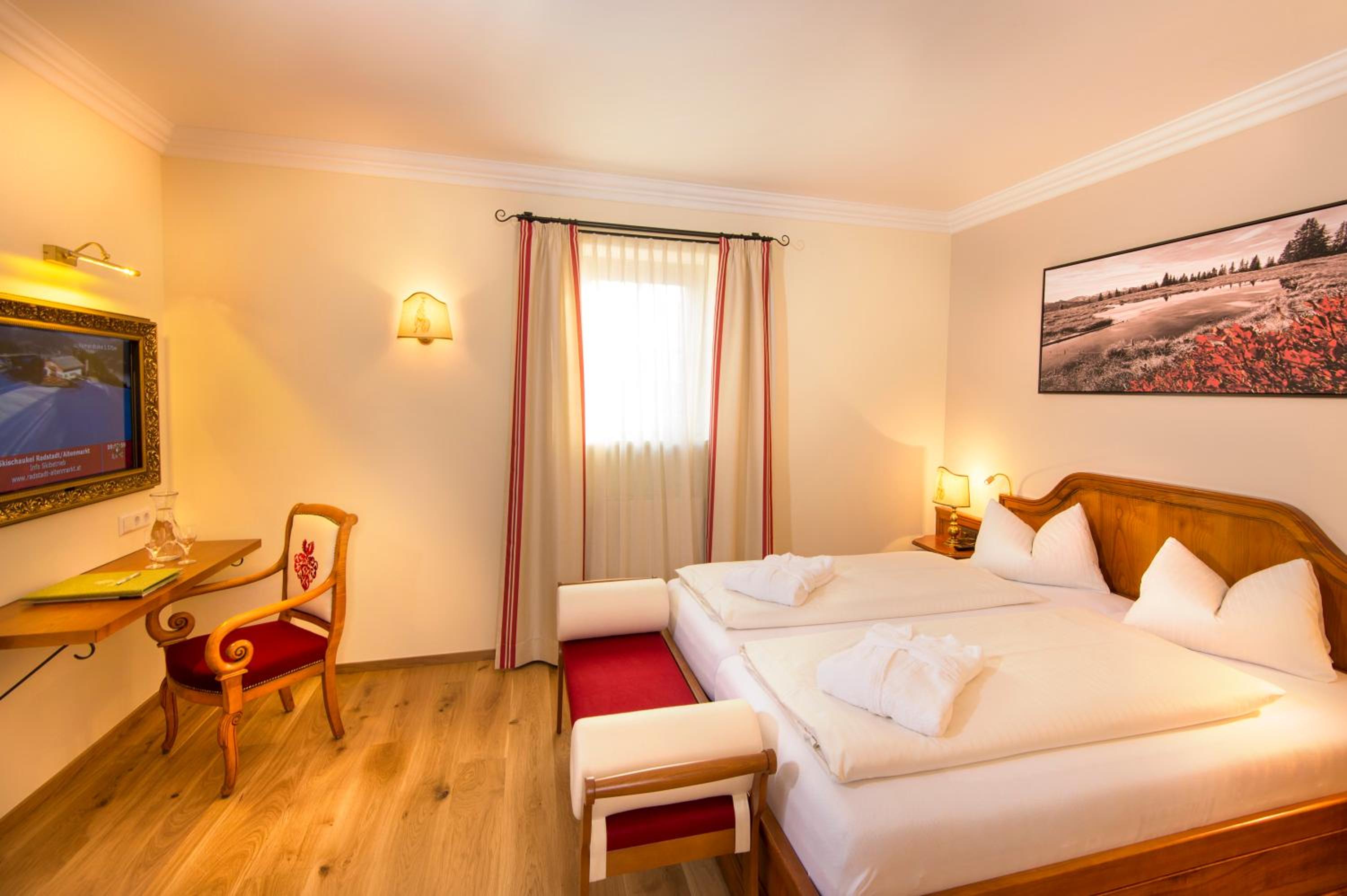 Double Room - Photo 2