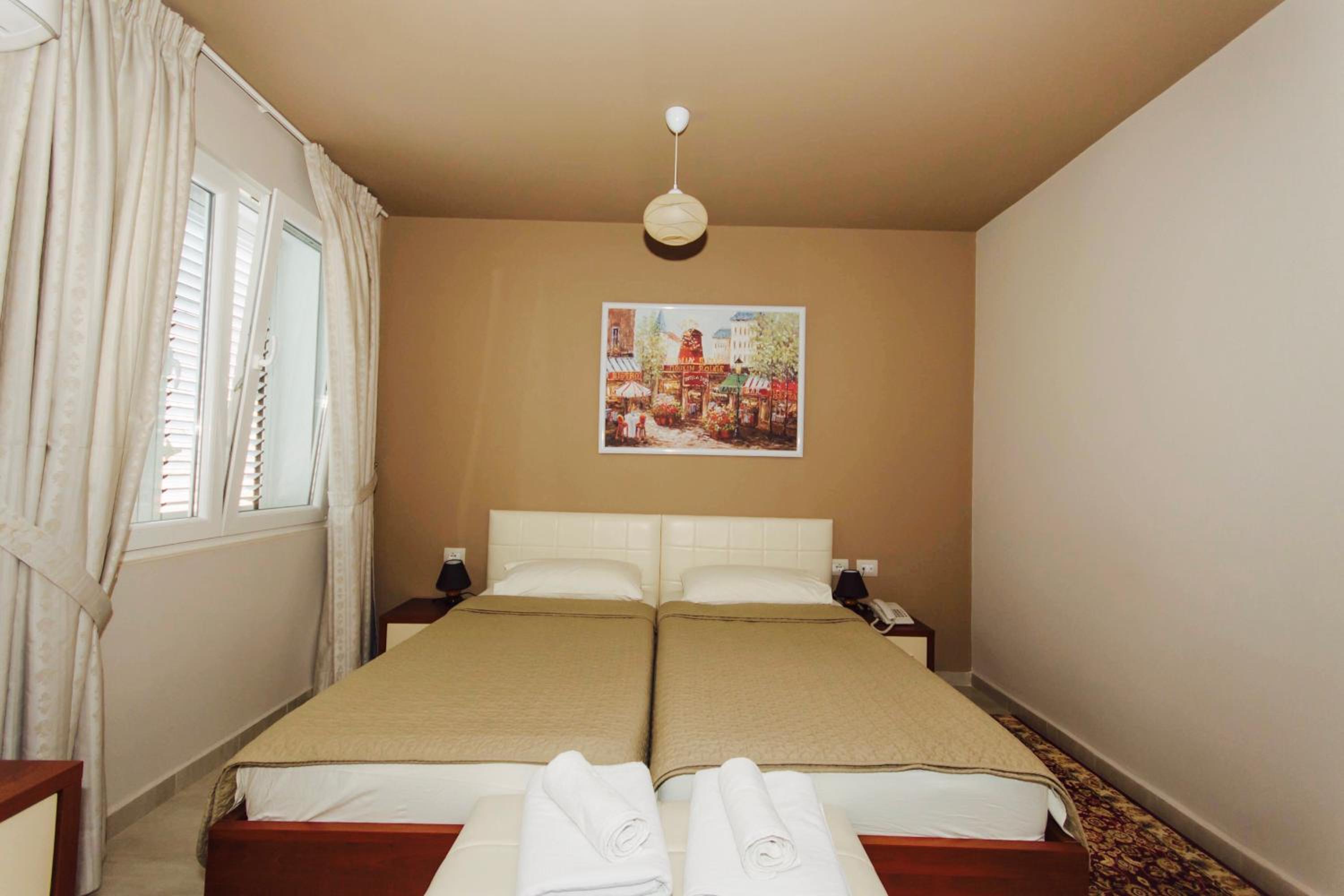 Double or Twin Room photo 2