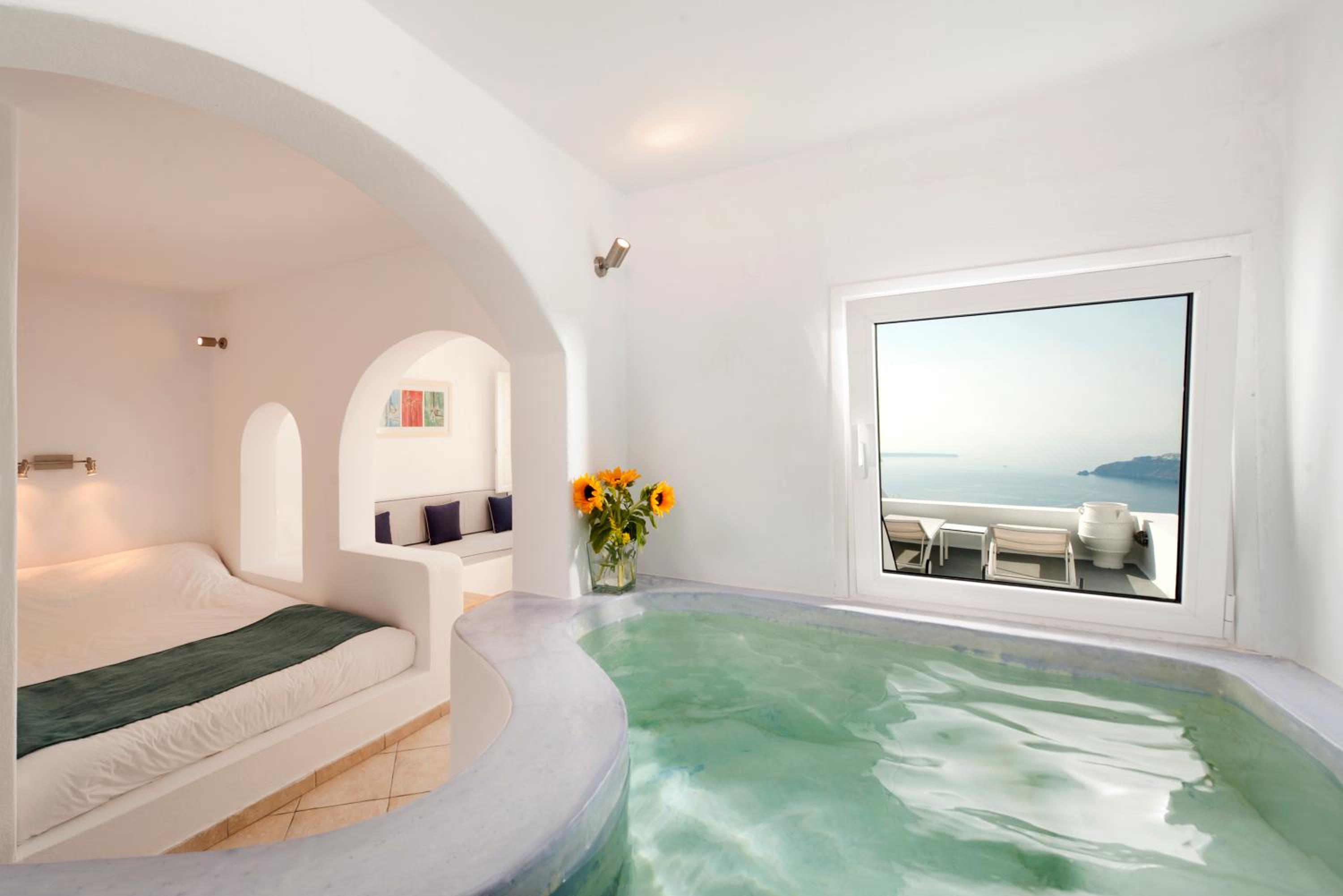 Honeymoon Double Room with Heated Whirlpool with Caldera and Sunset View