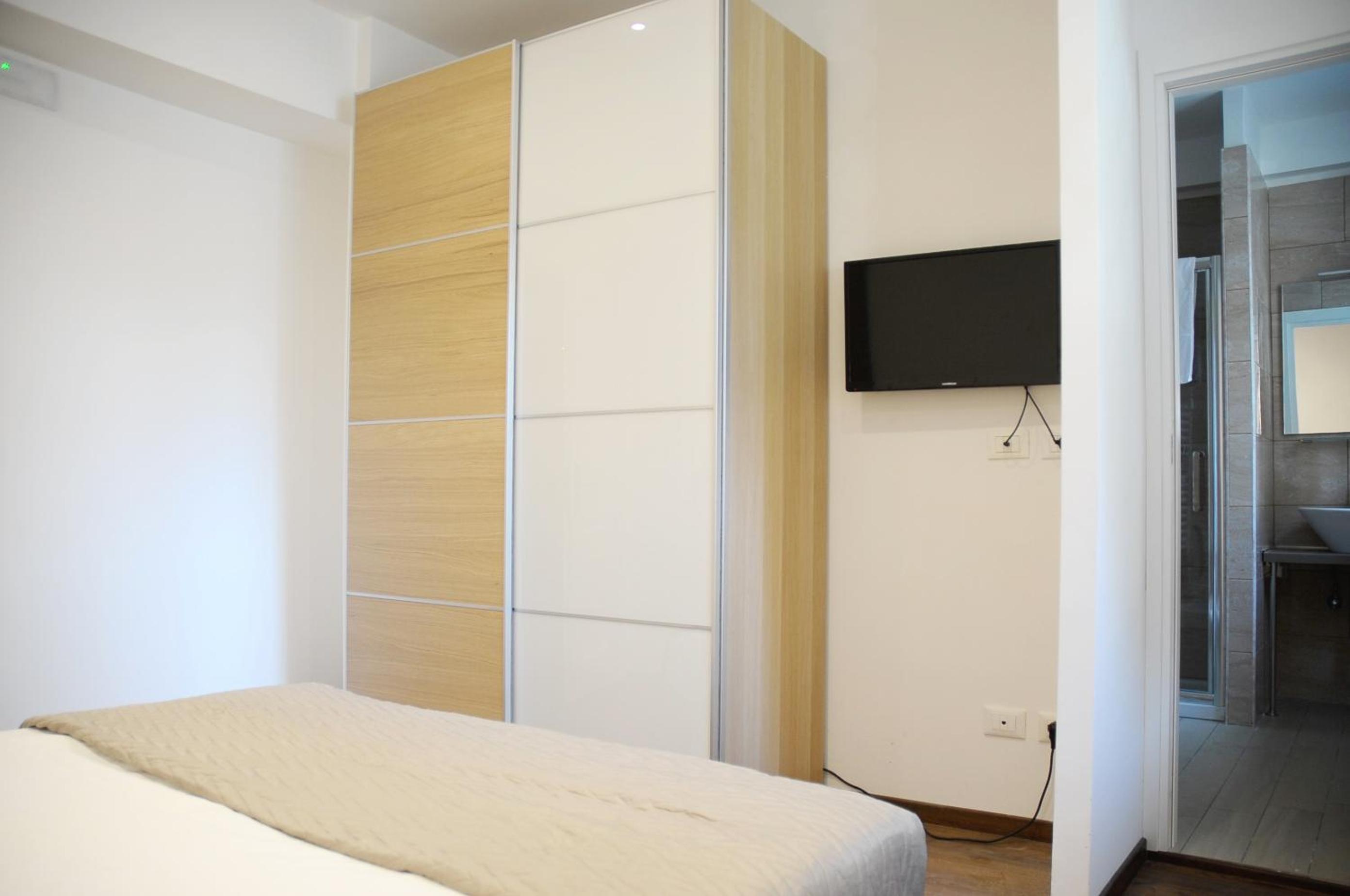 Double Room with Private Bathroom photo 3