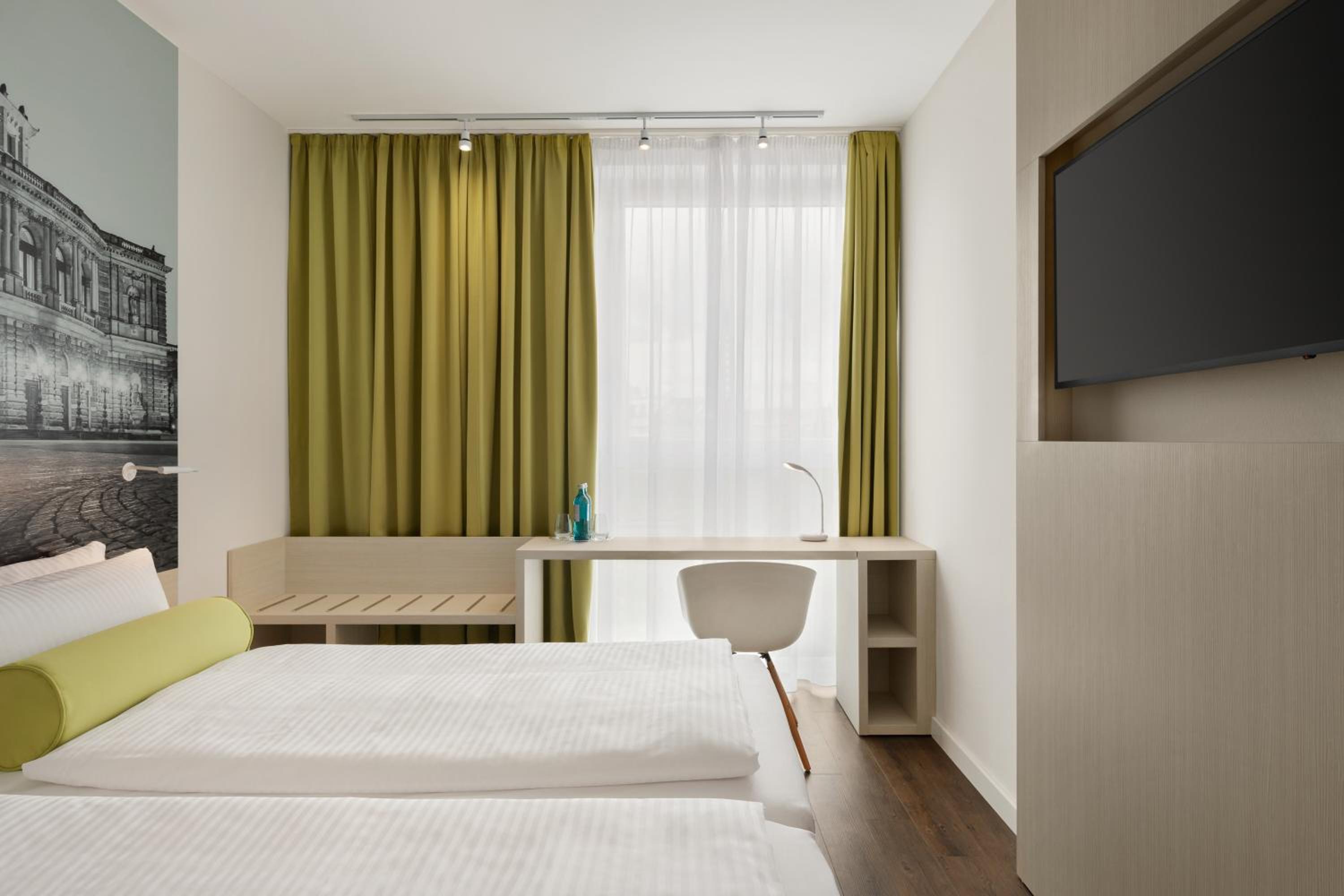 Double Room - Photo 4