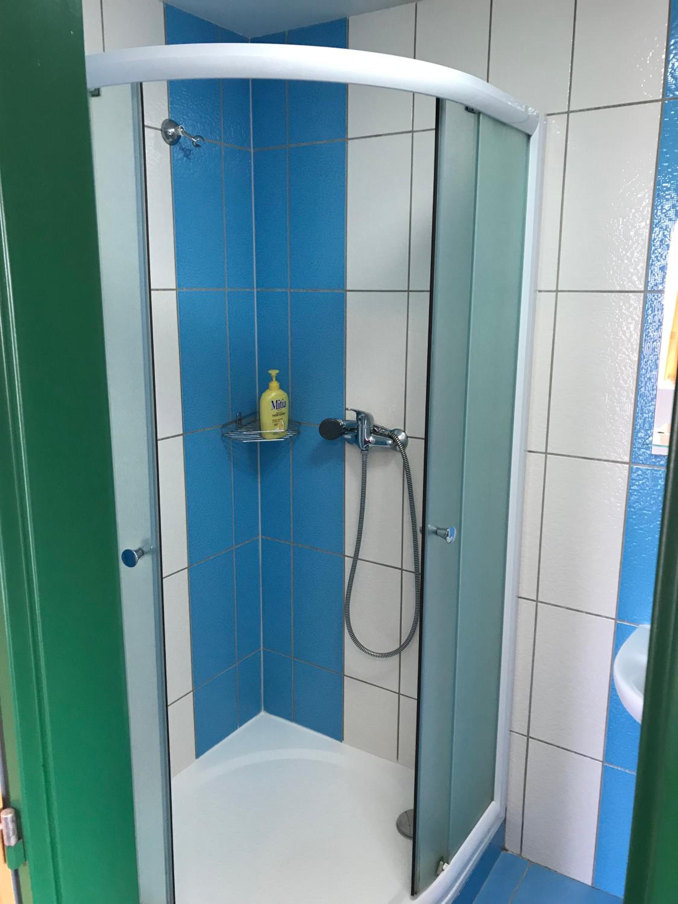 Double Room with Balcony - Photo 6